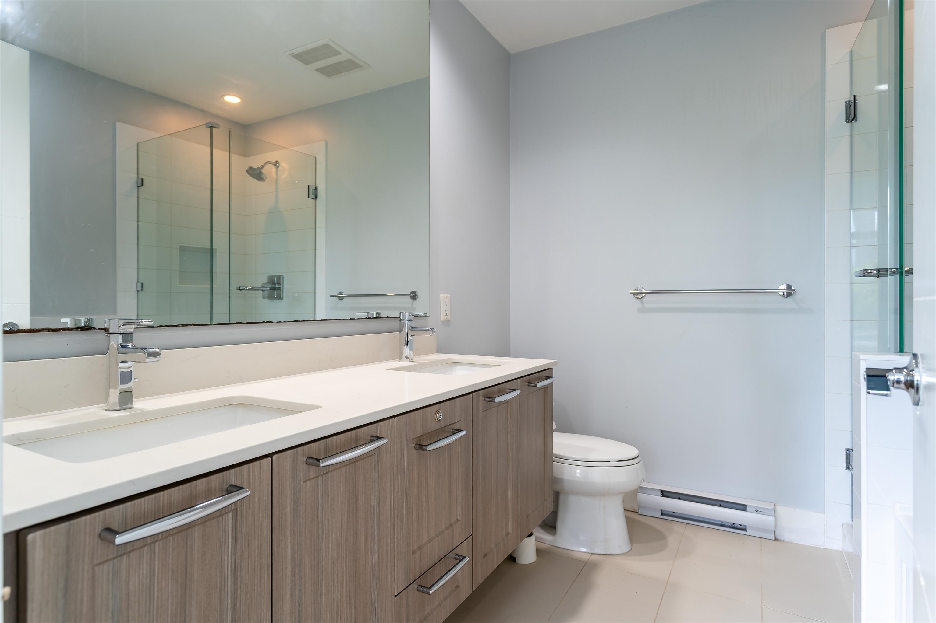 1 2978 159 STREET Unit: 1