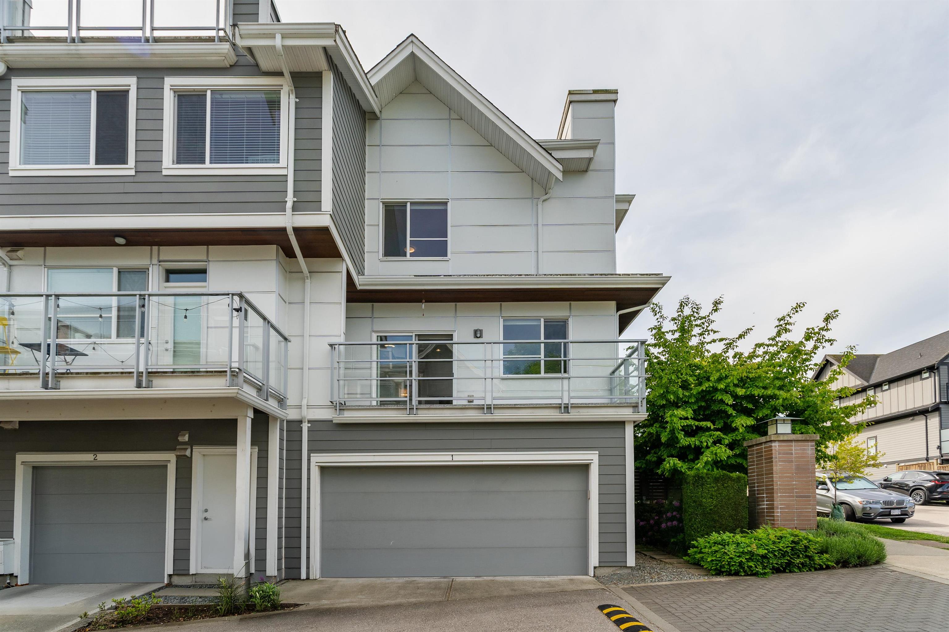 1 2978 159 STREET Unit: 1