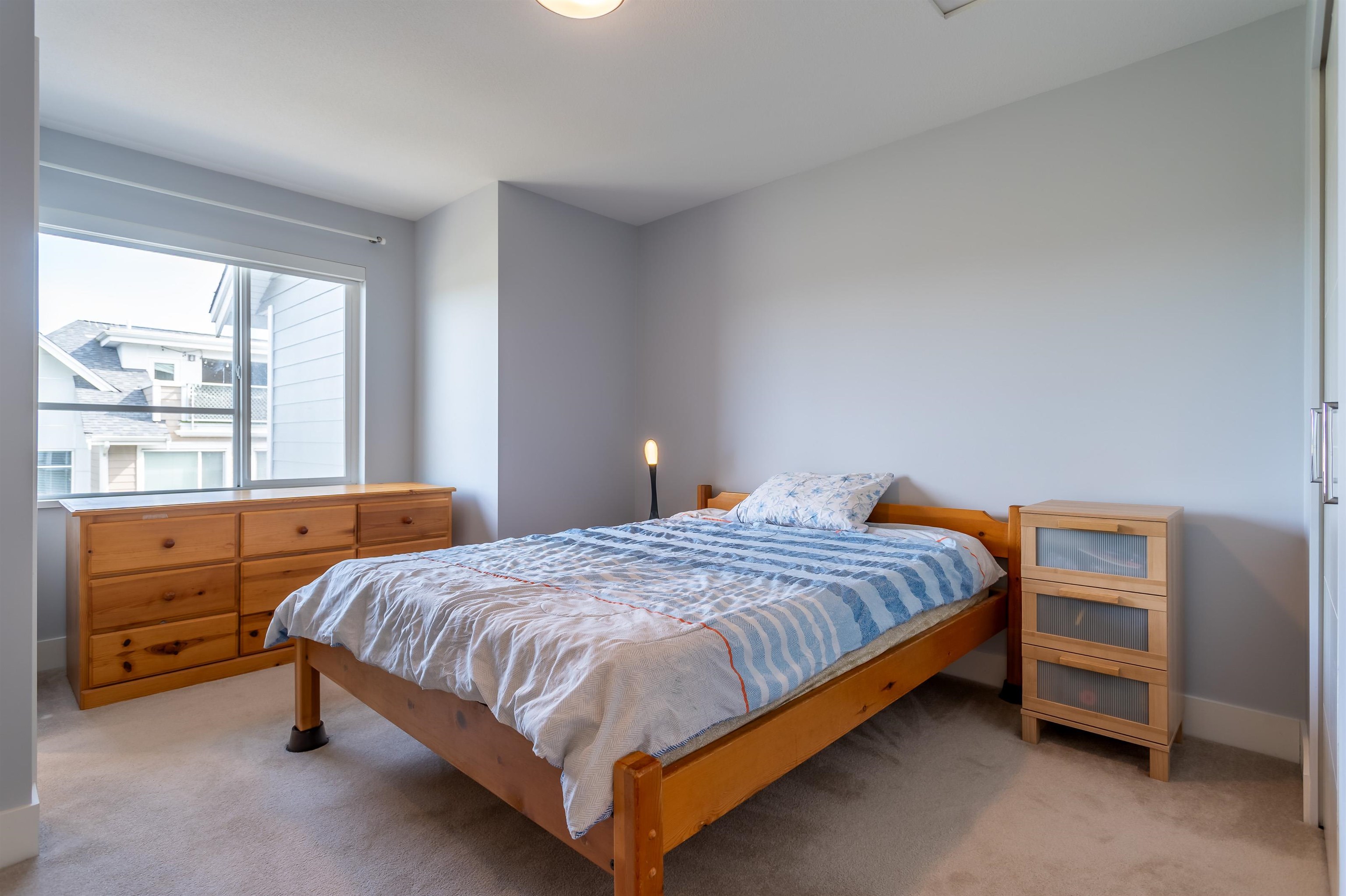 1 2978 159 STREET Unit: 1