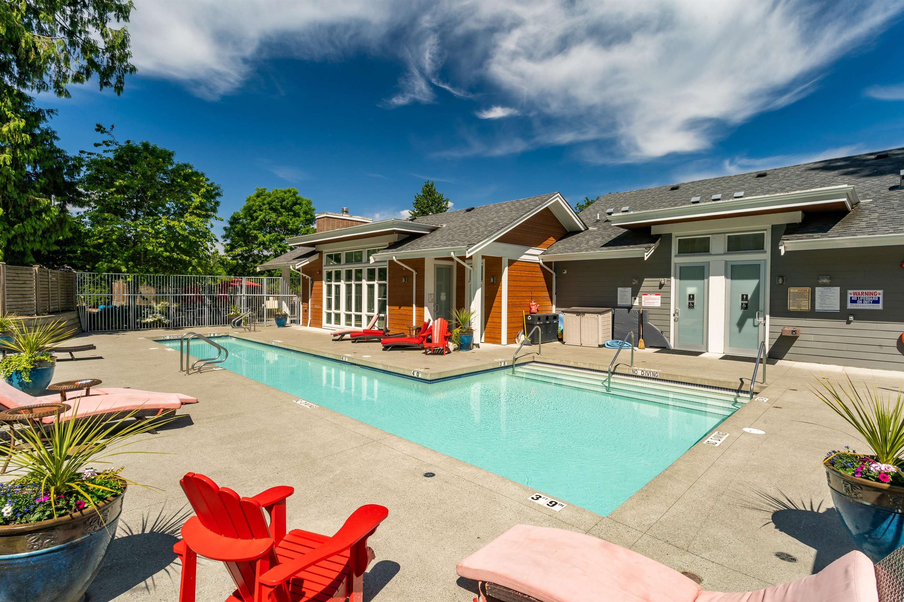 1 2978 159 STREET Unit: 1