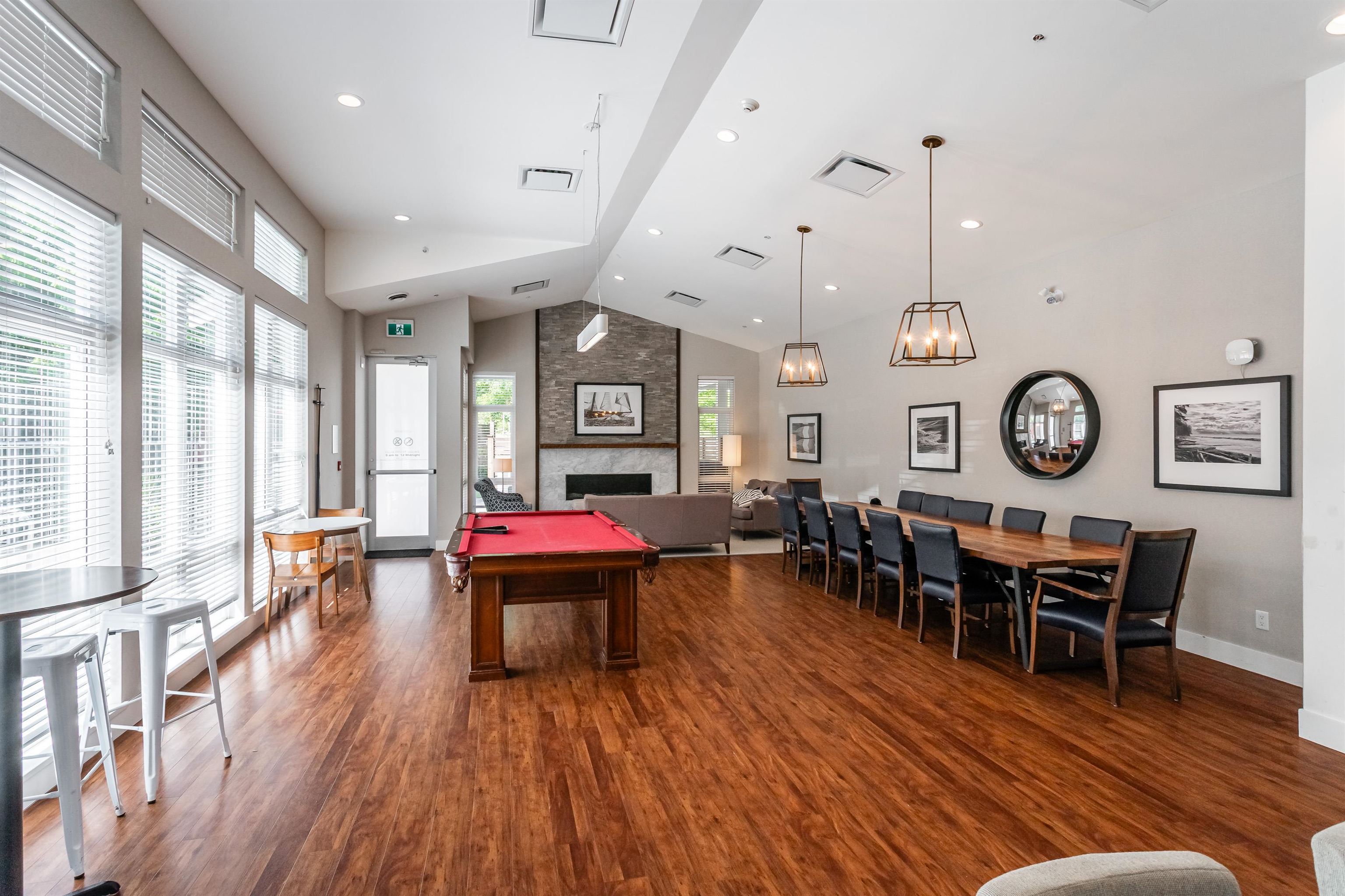 1 2978 159 STREET Unit: 1