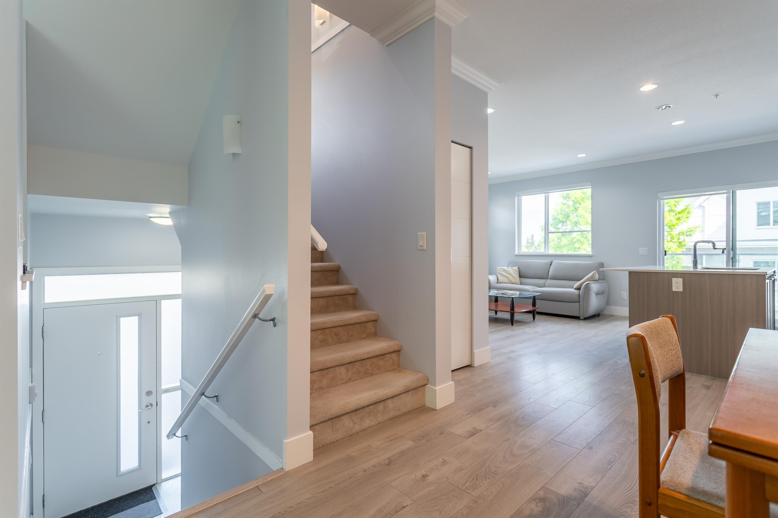 1 2978 159 STREET Unit: 1