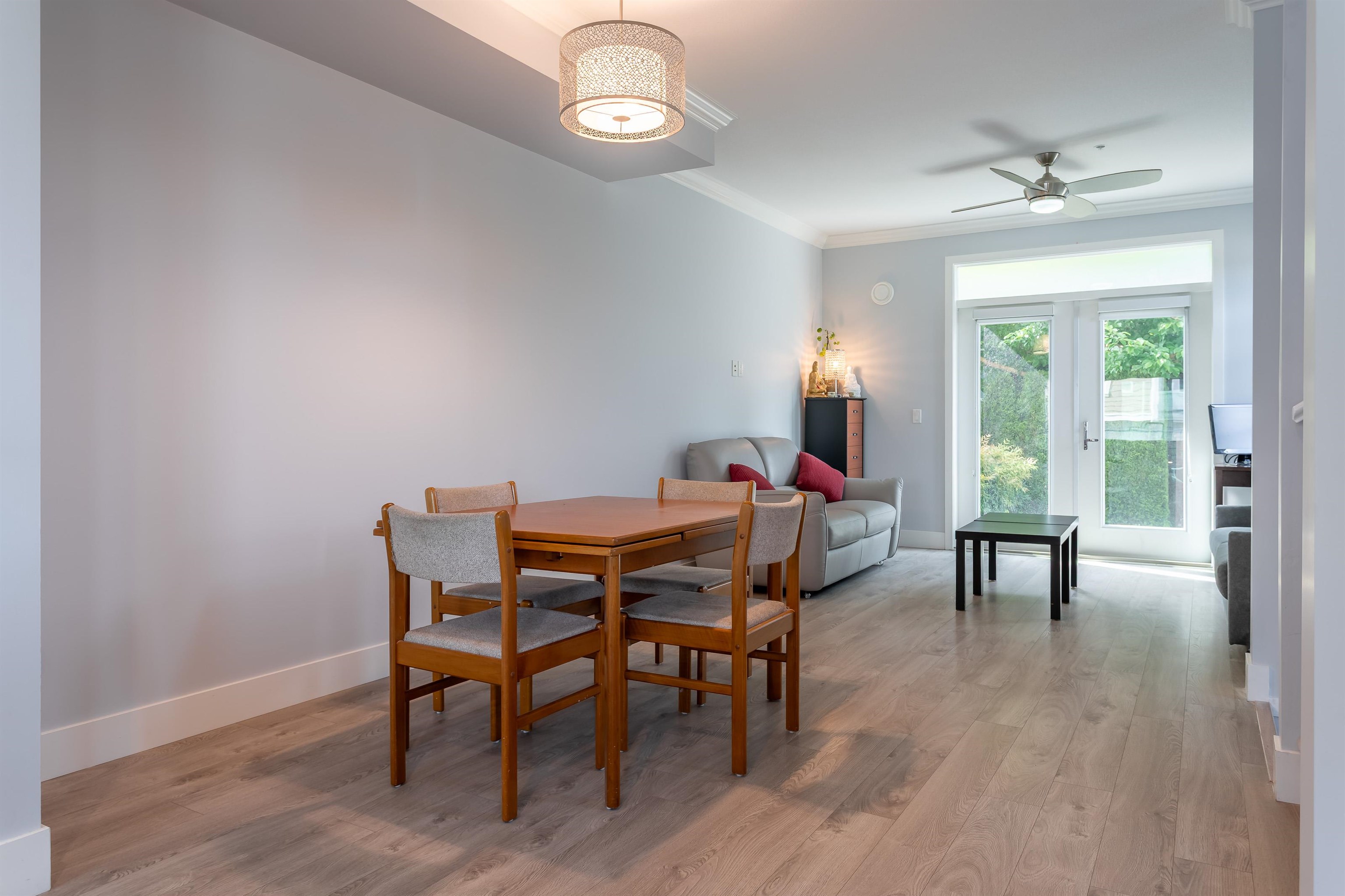 1 2978 159 STREET Unit: 1