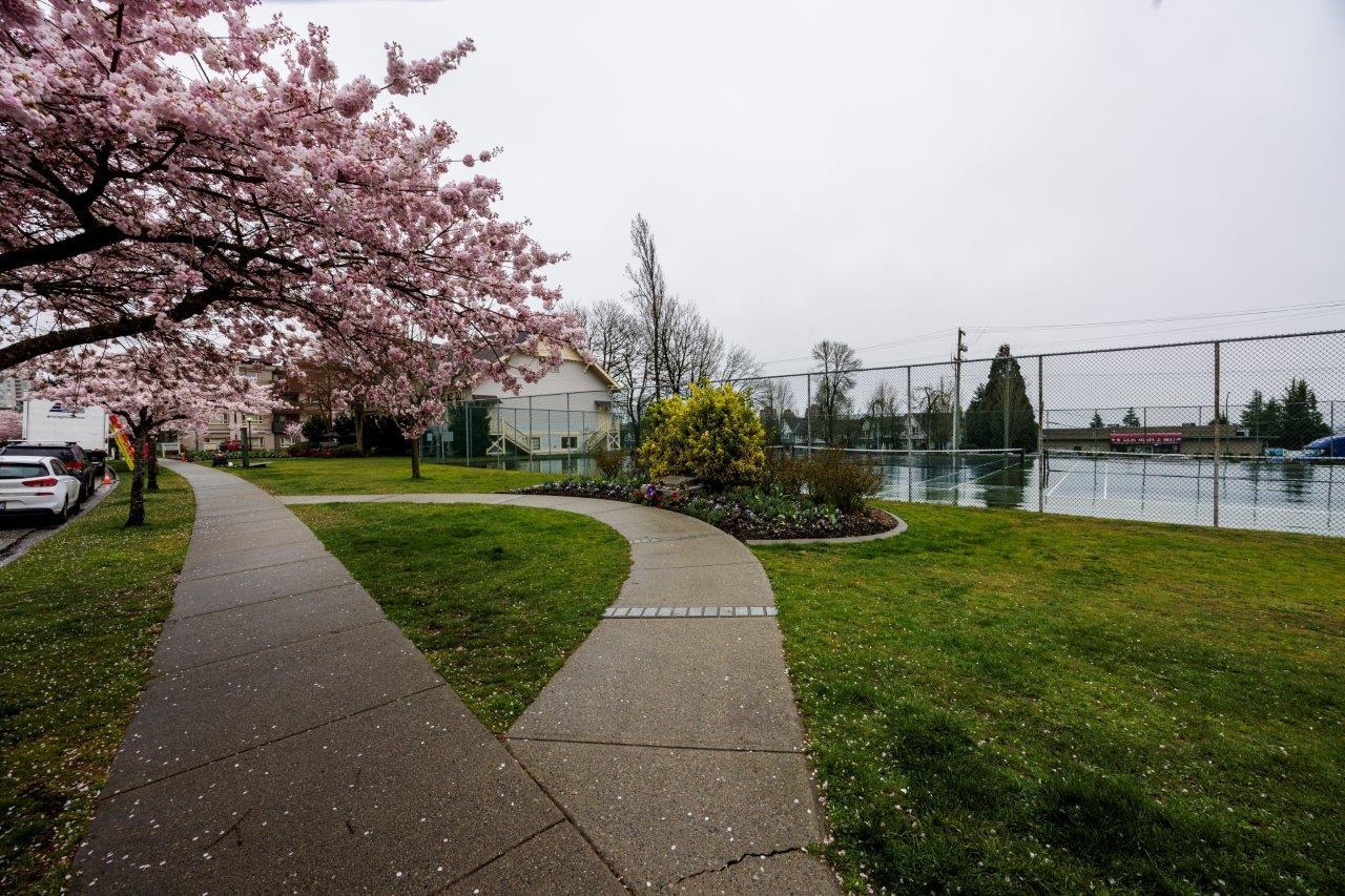 79 6588 SOUTHOAKS CRESCENT Unit: 79