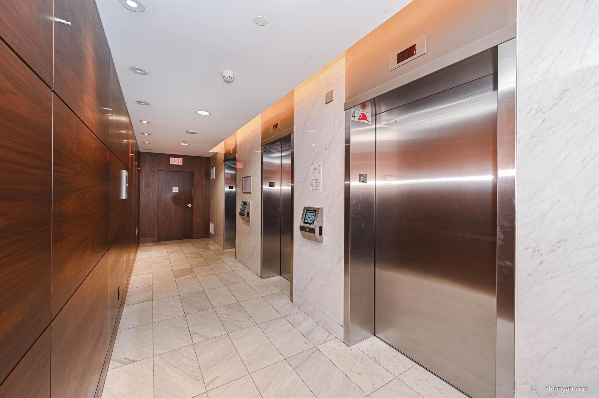 4701 13696 100 AVENUE Unit: 4701