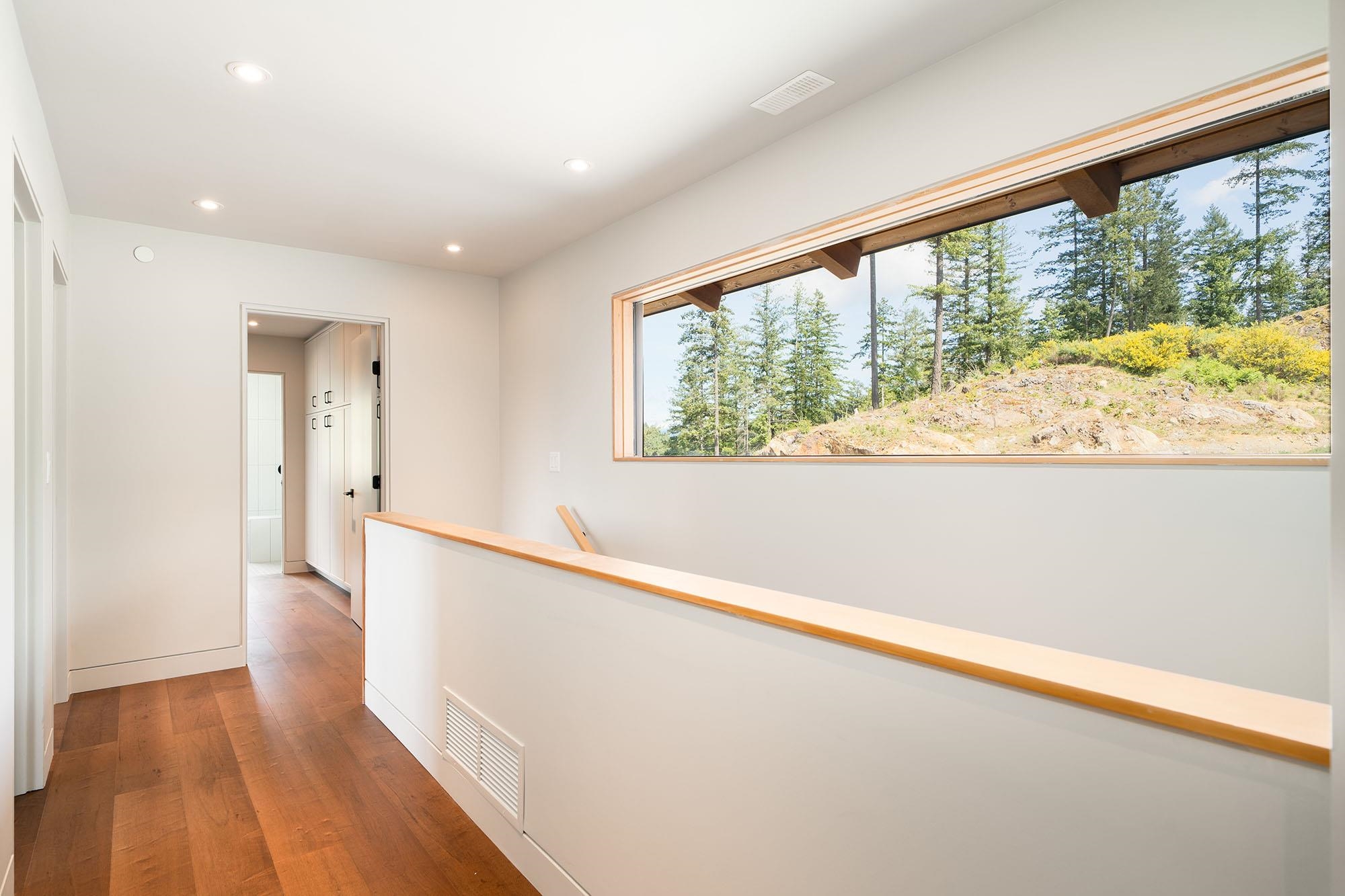 865 FORSTER LANE