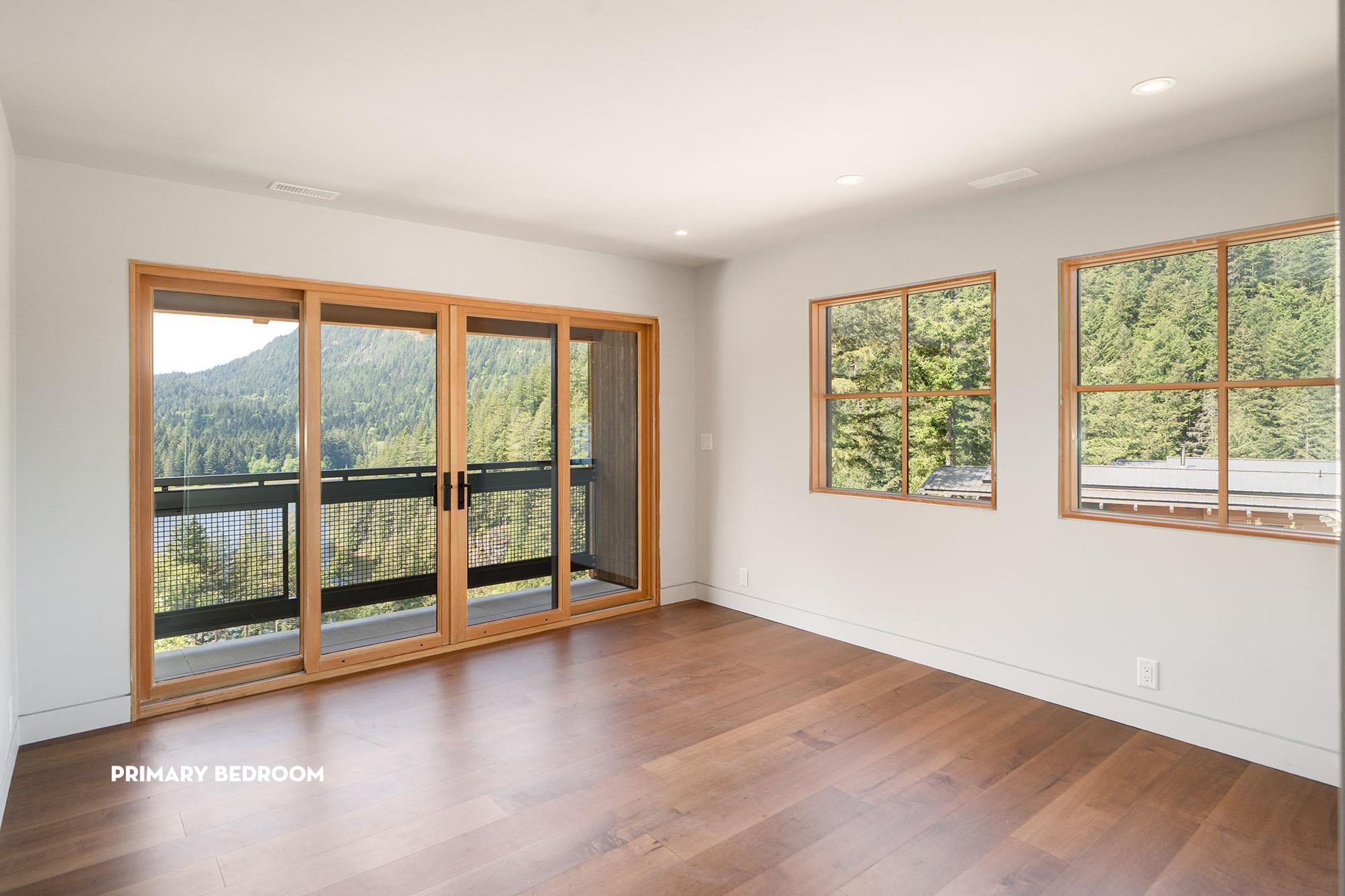 865 FORSTER LANE
