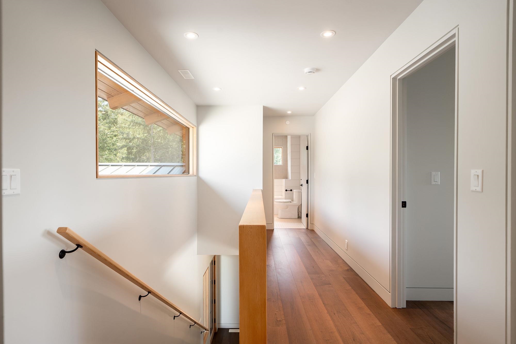 865 FORSTER LANE