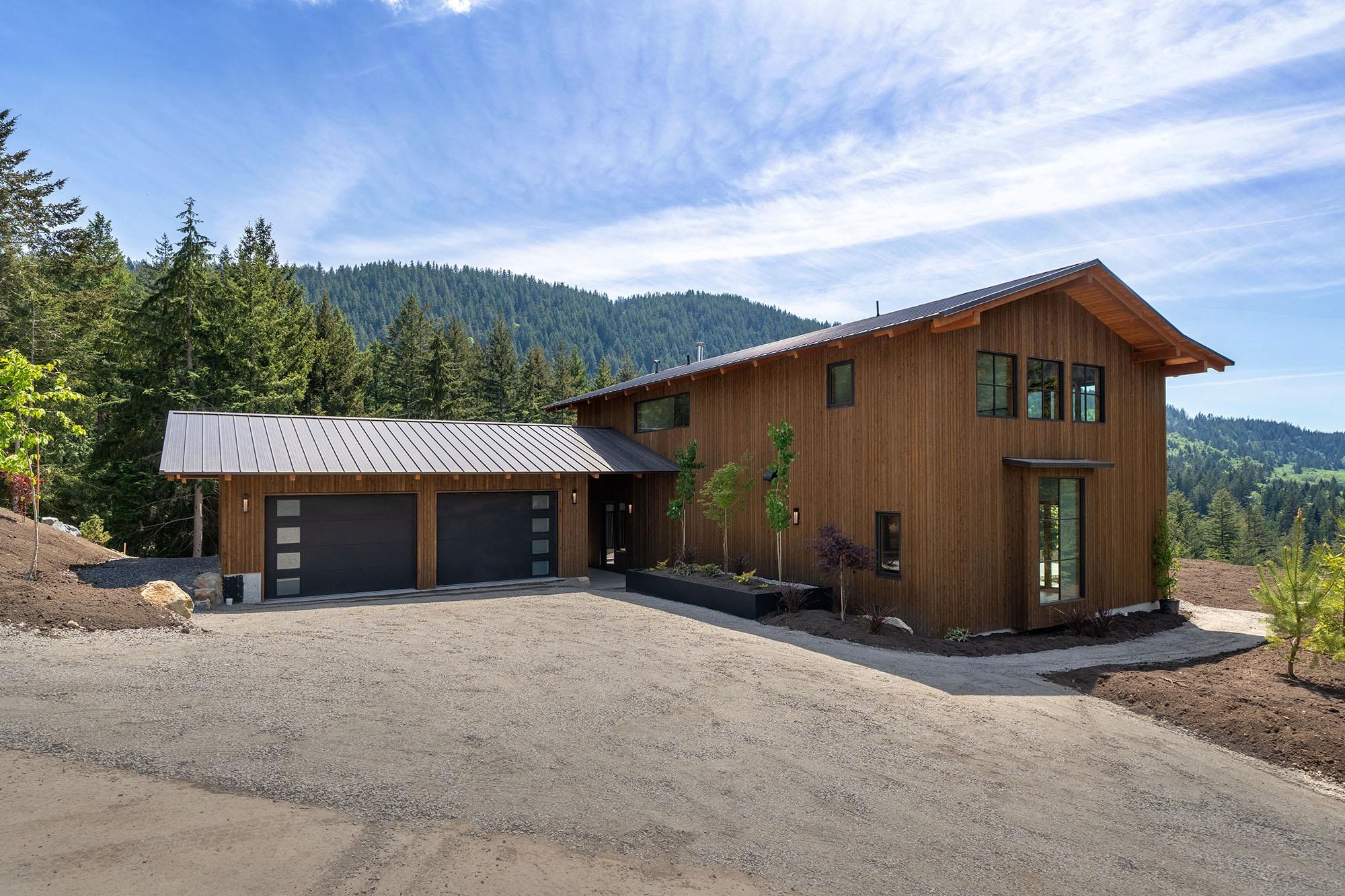 865 FORSTER LANE