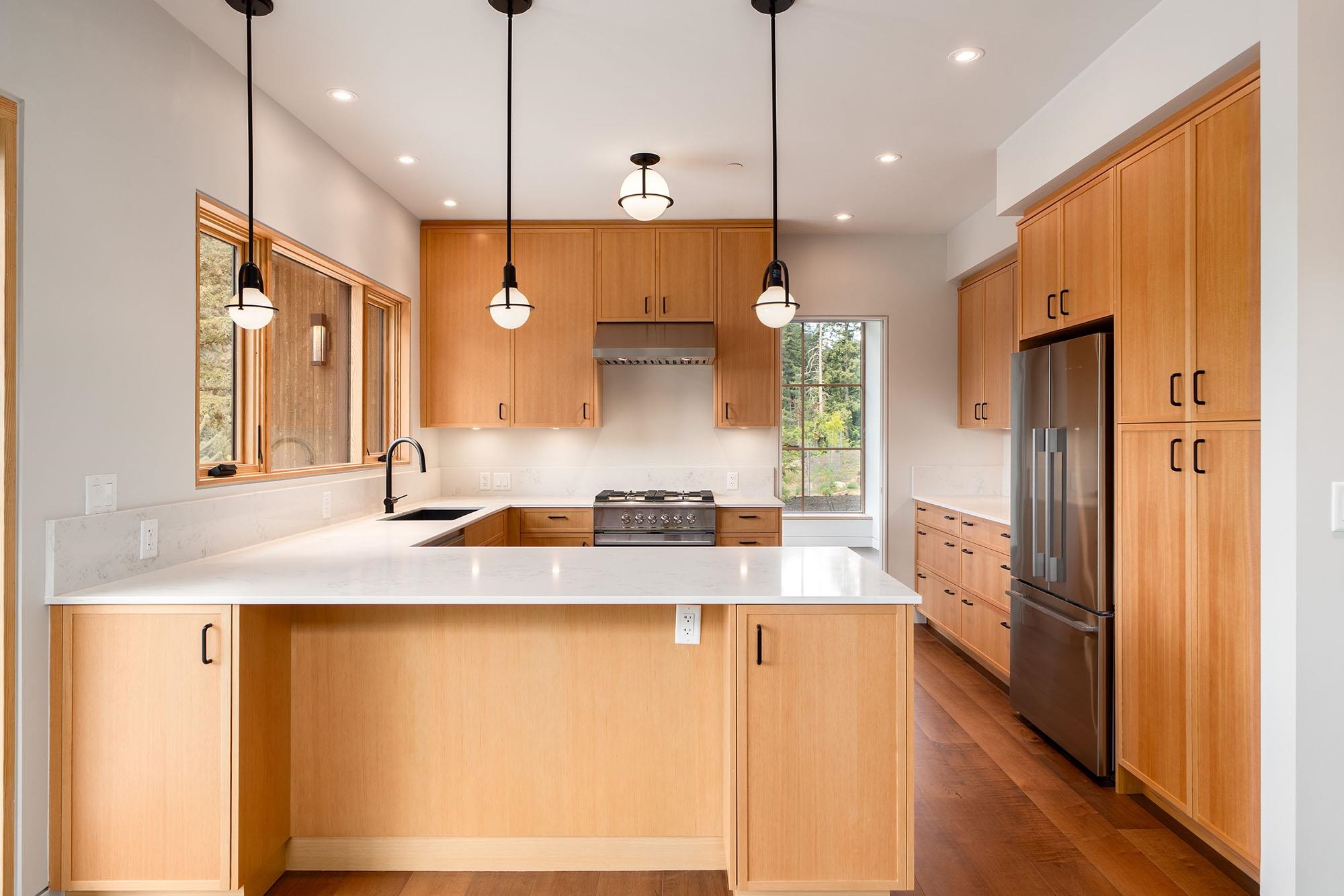 865 FORSTER LANE