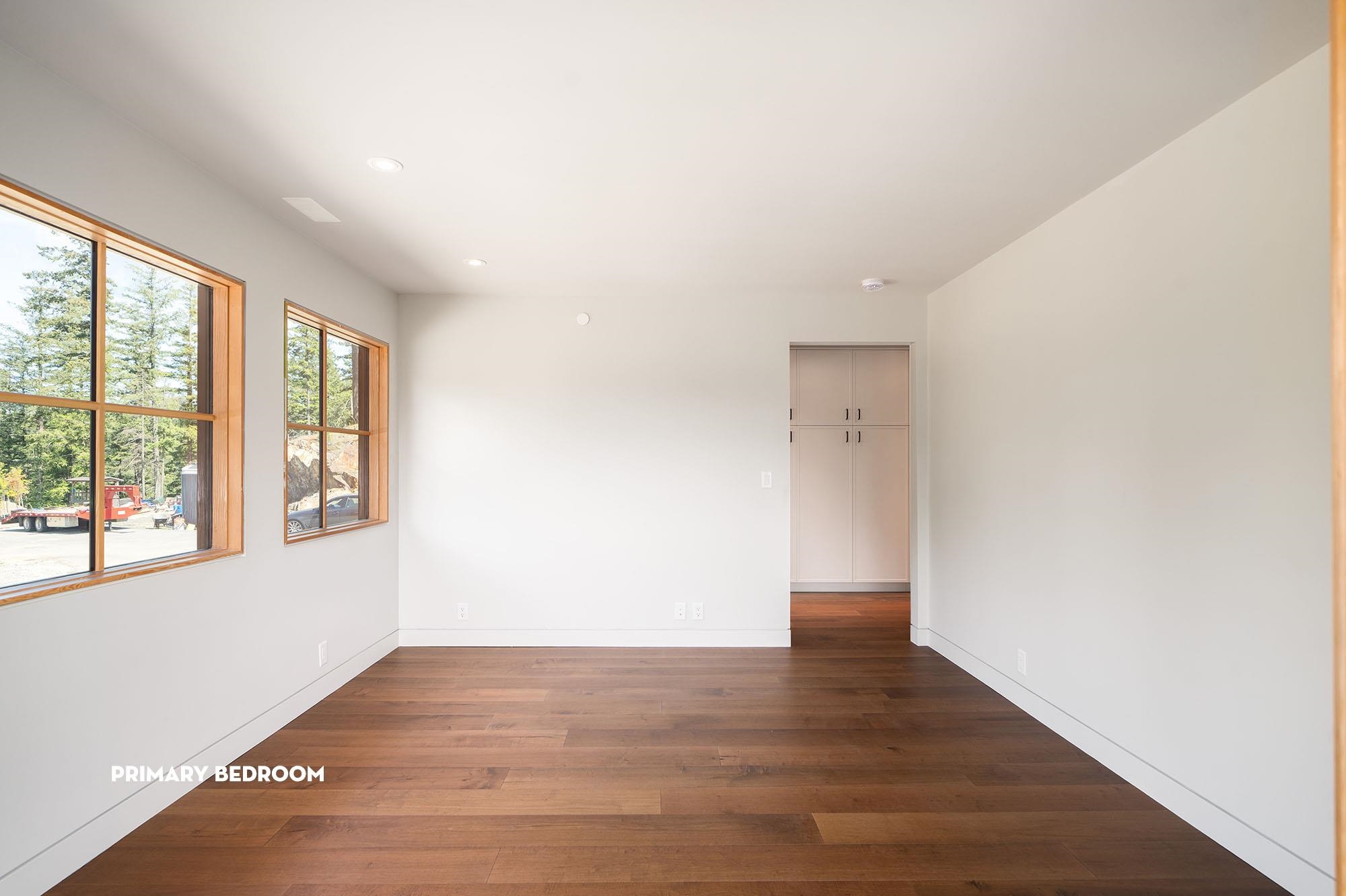 865 FORSTER LANE