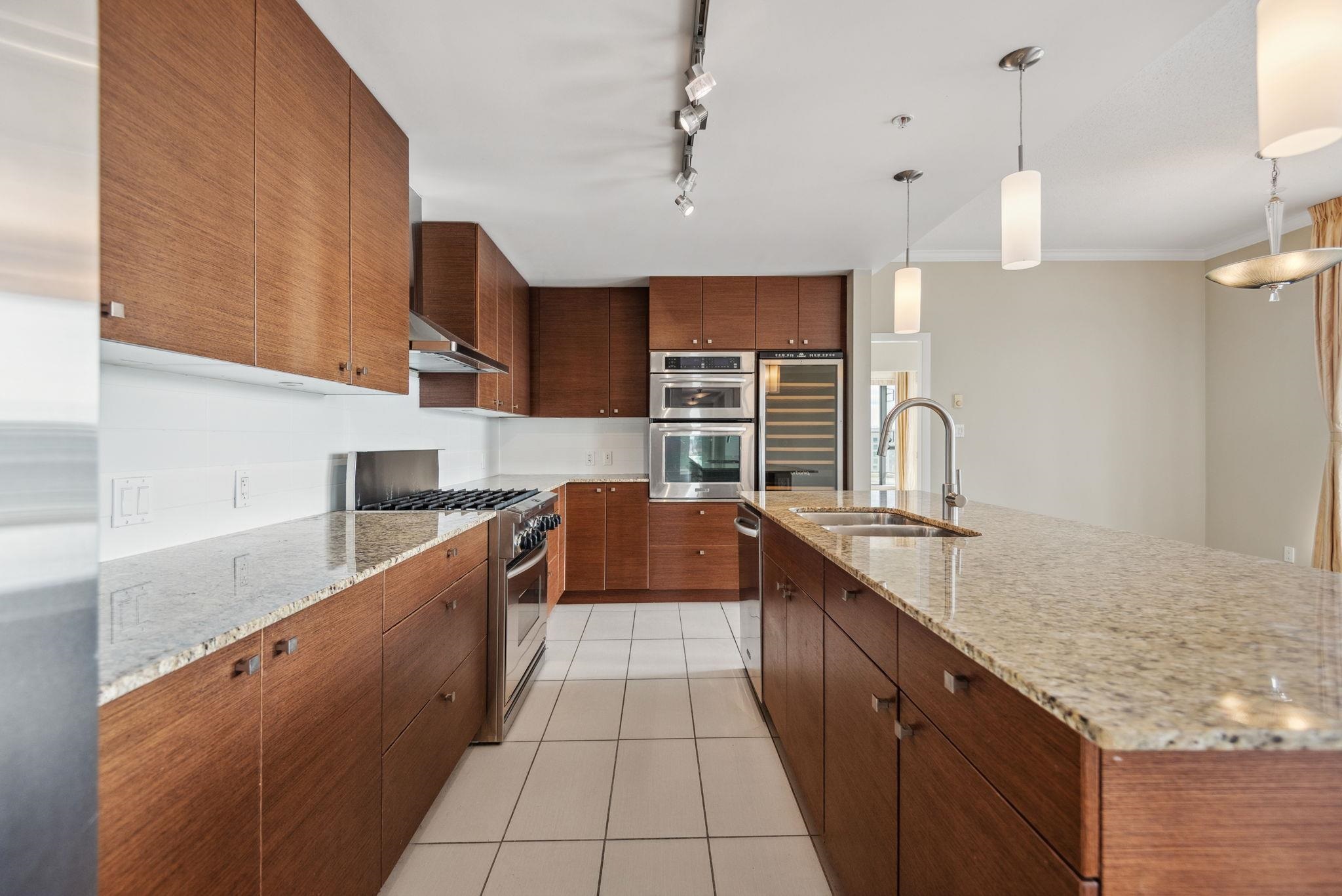 1802 6888 ALDERBRIDGE WAY Unit: 1802