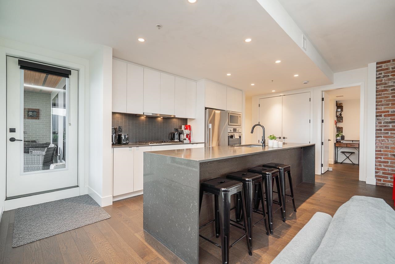 309 83 MOODY STREET Unit: 309