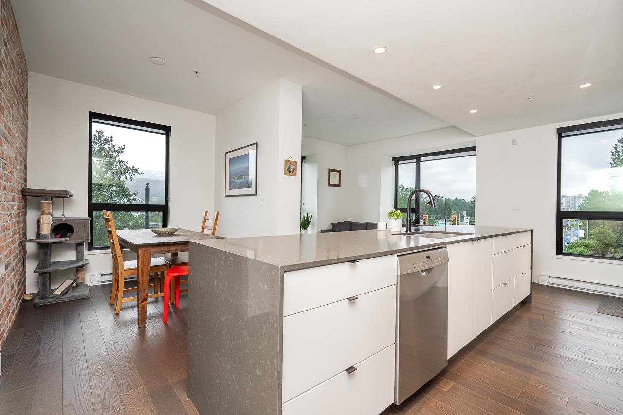 309 83 MOODY STREET Unit: 309