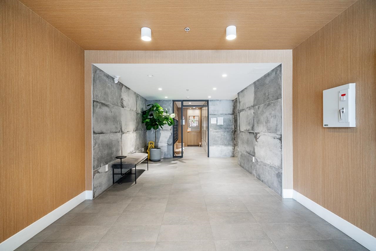 309 83 MOODY STREET Unit: 309
