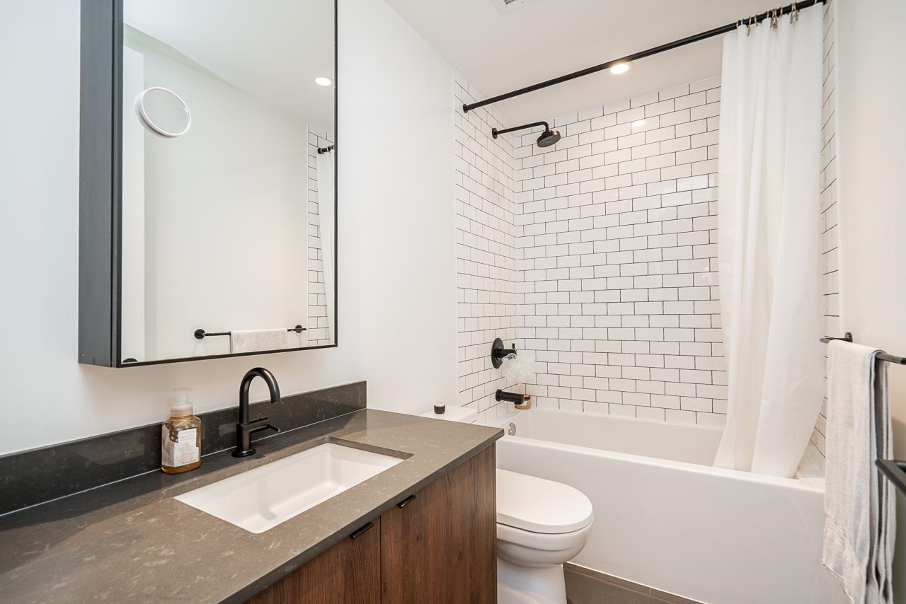 309 83 MOODY STREET Unit: 309