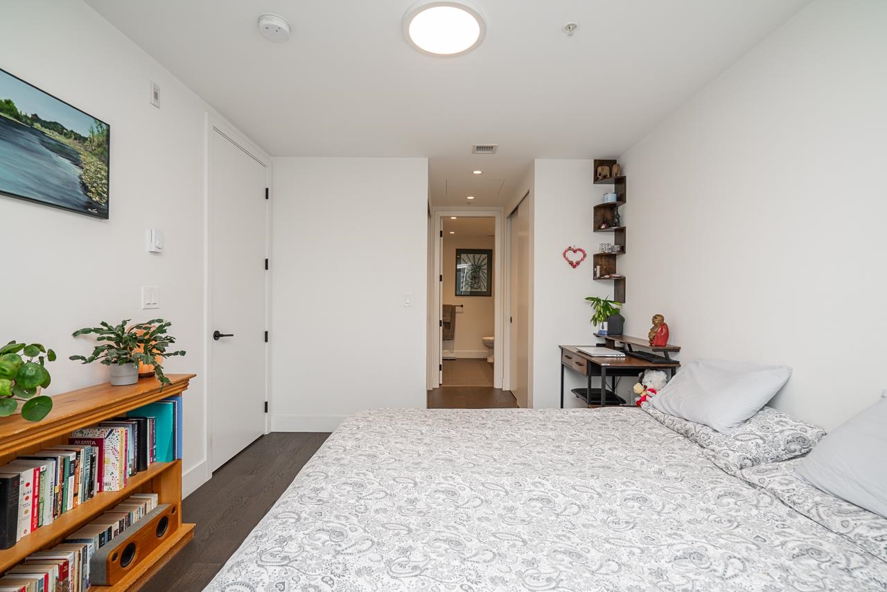 309 83 MOODY STREET Unit: 309