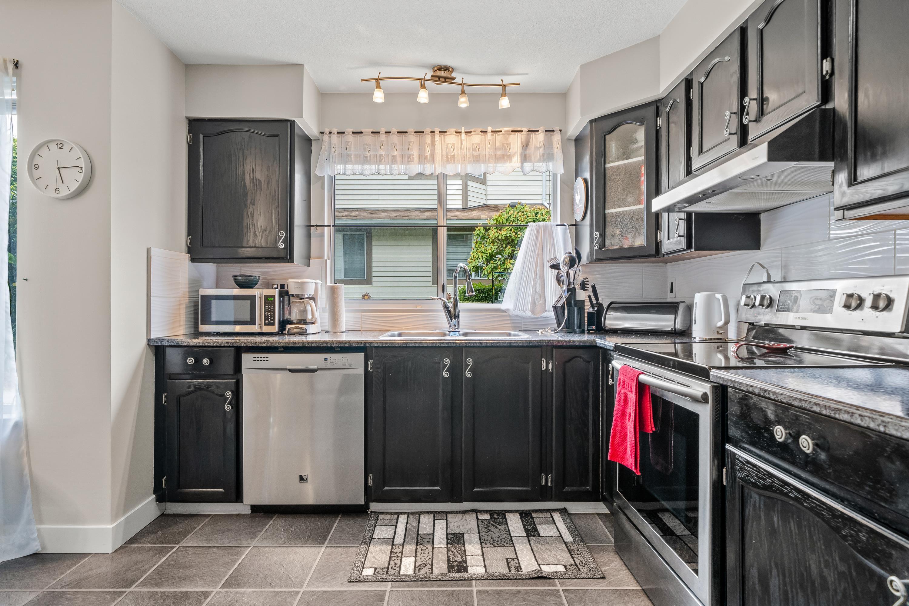 43 9273 122ND STREET Unit: 43