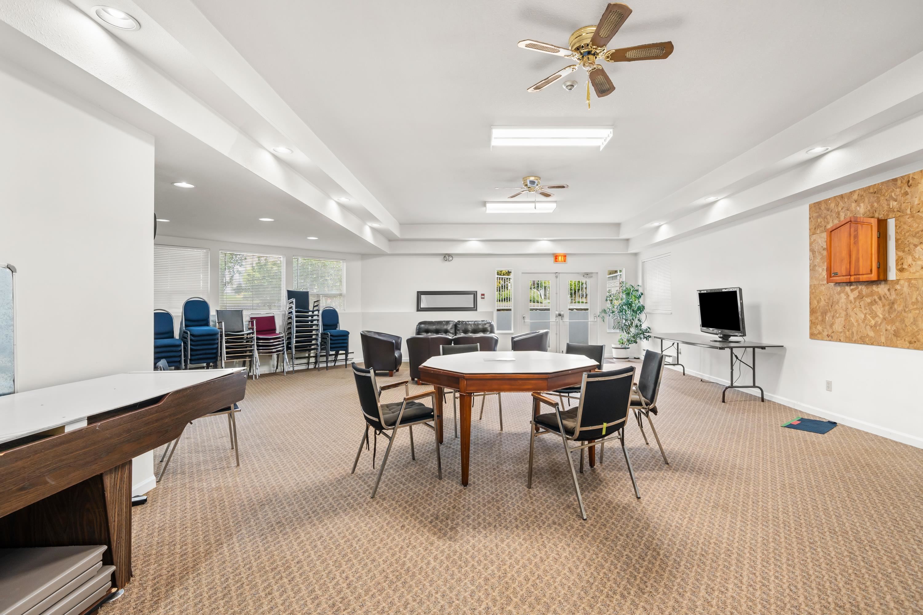 43 9273 122ND STREET Unit: 43