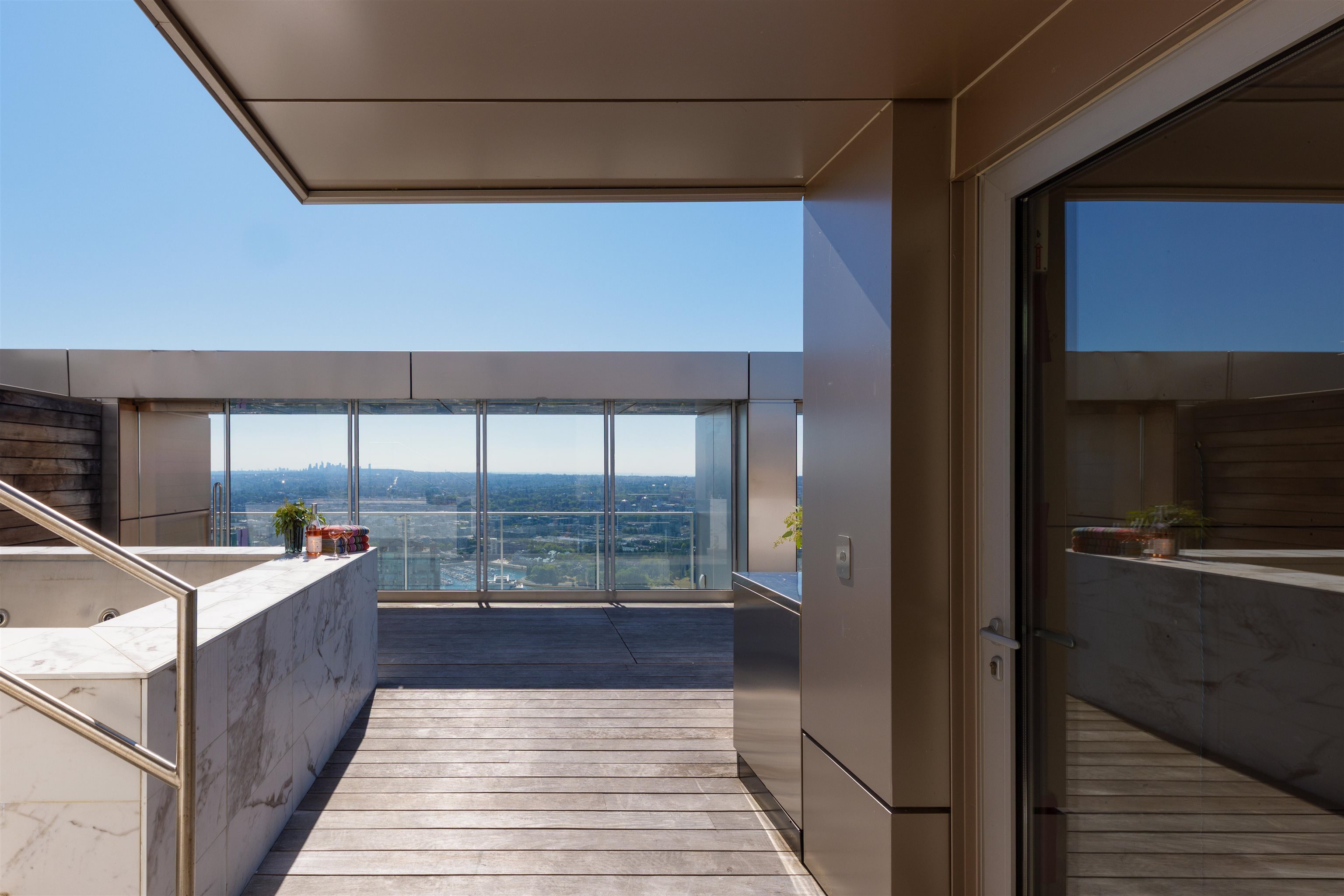 PH1 1480 HOWE STREET Unit: PH1