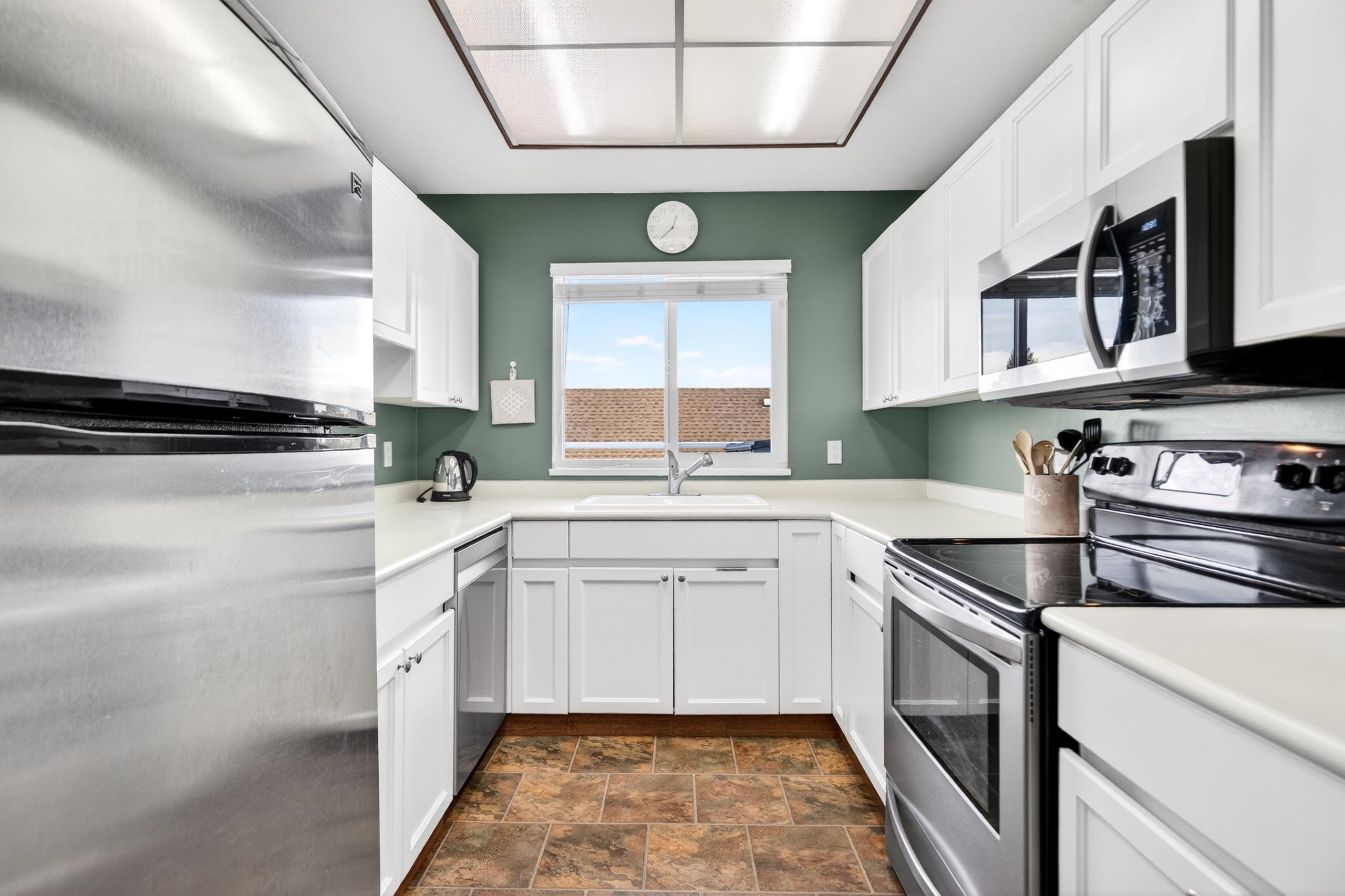19 5661 LADNER TRUNK ROAD Unit: 19