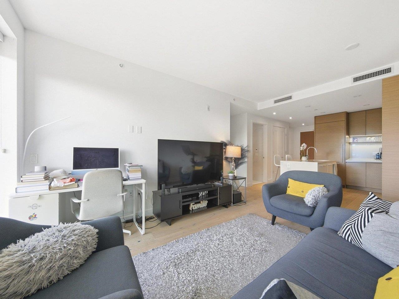 402 5693 ELIZABETH STREET Unit: 402