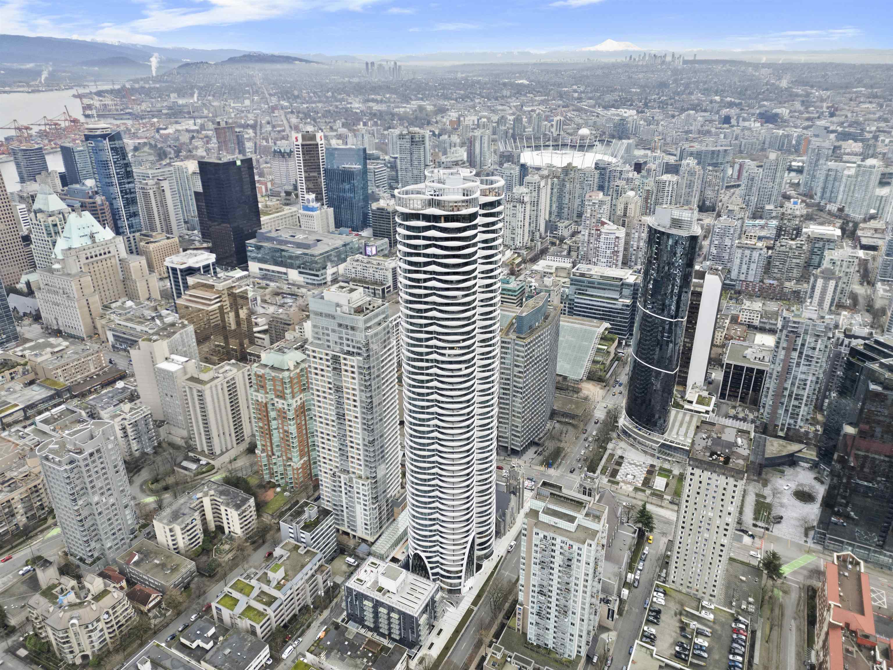 702 1033 NELSON STREET Unit: 702