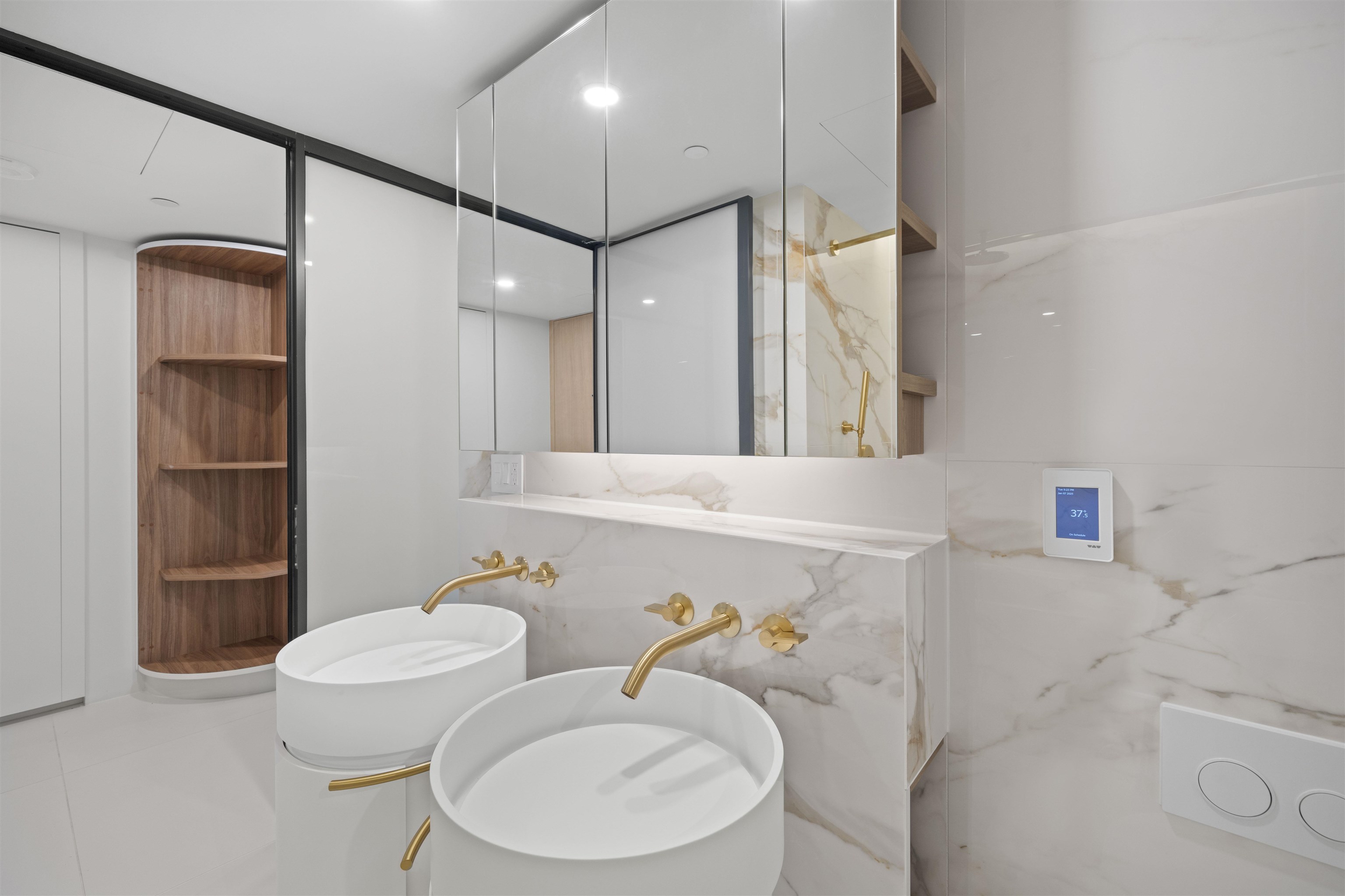 702 1033 NELSON STREET Unit: 702