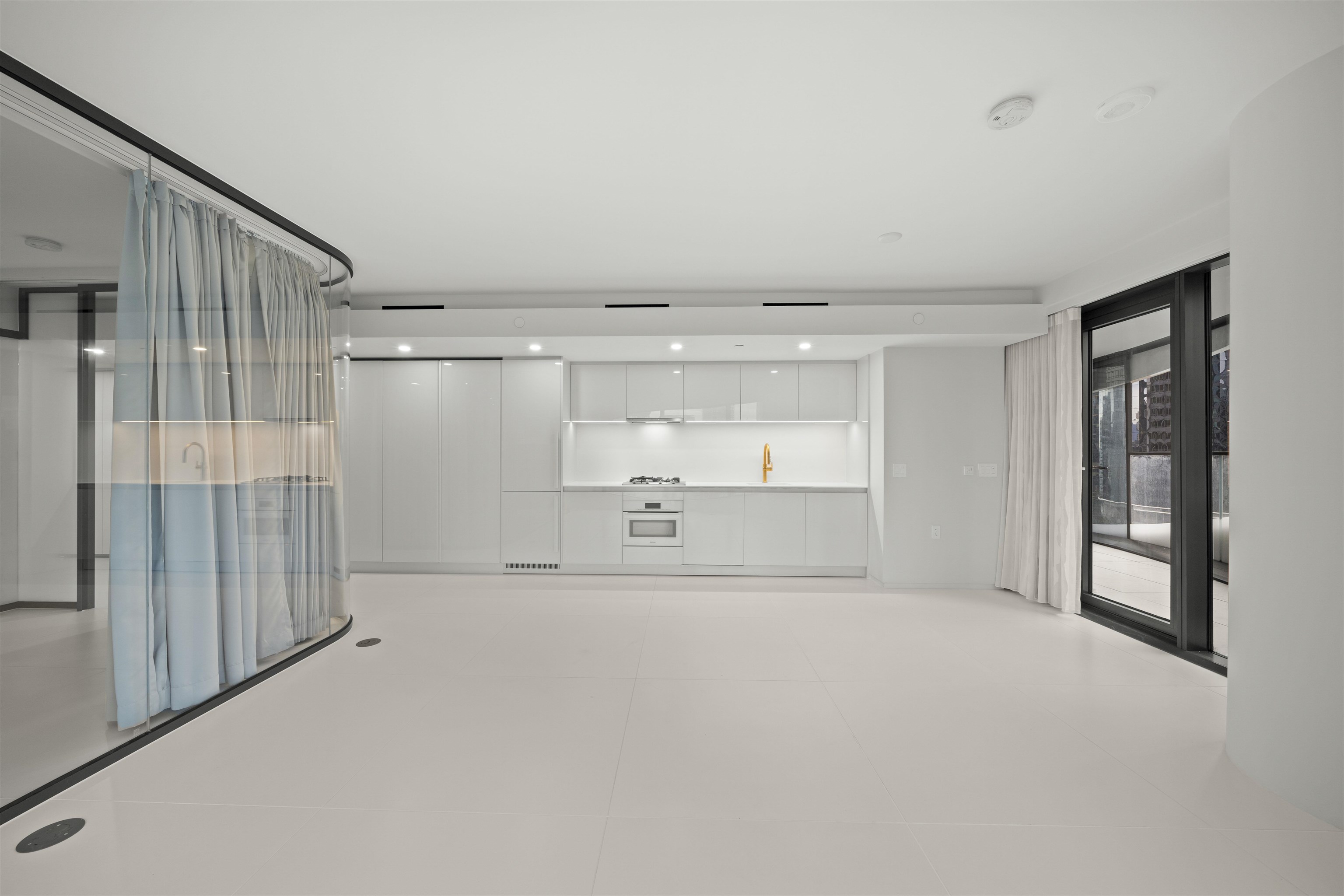 702 1033 NELSON STREET Unit: 702