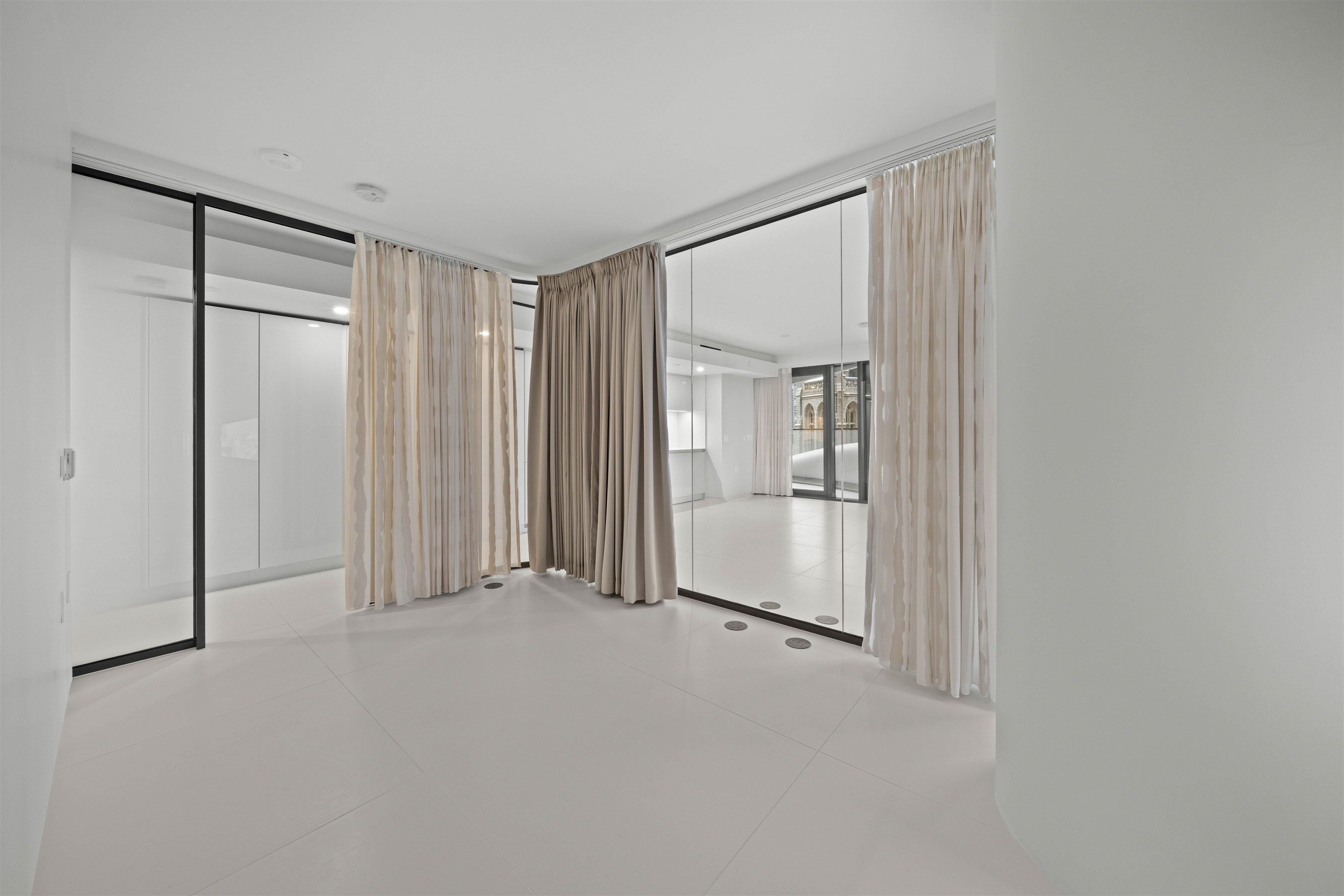 702 1033 NELSON STREET Unit: 702