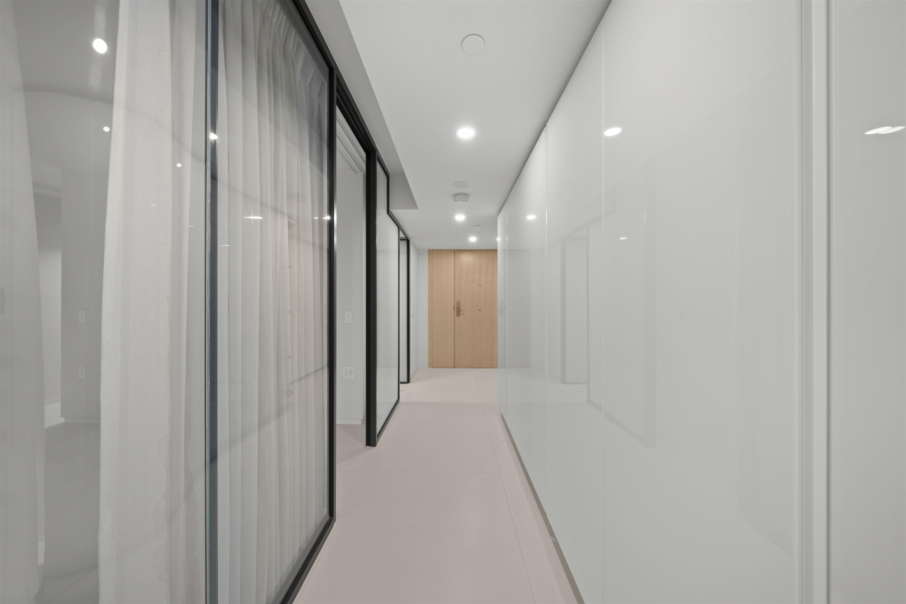 702 1033 NELSON STREET Unit: 702