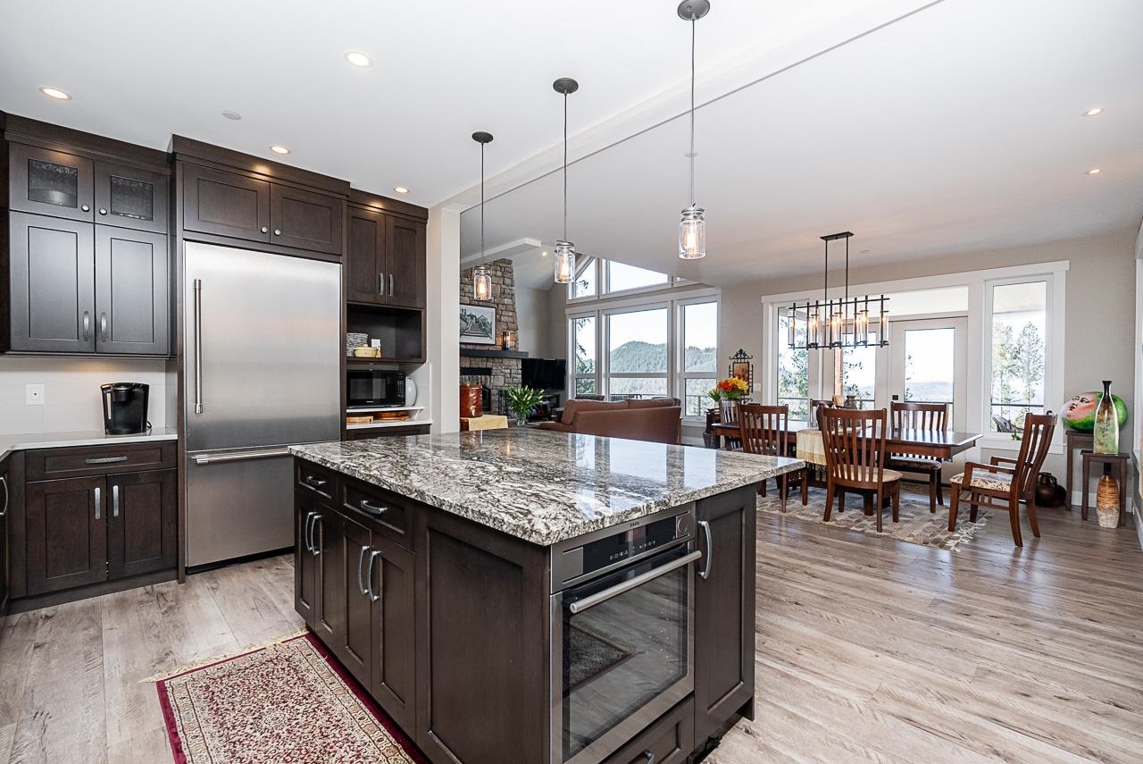 12 37885 BAKSTAD ROAD Unit: 12