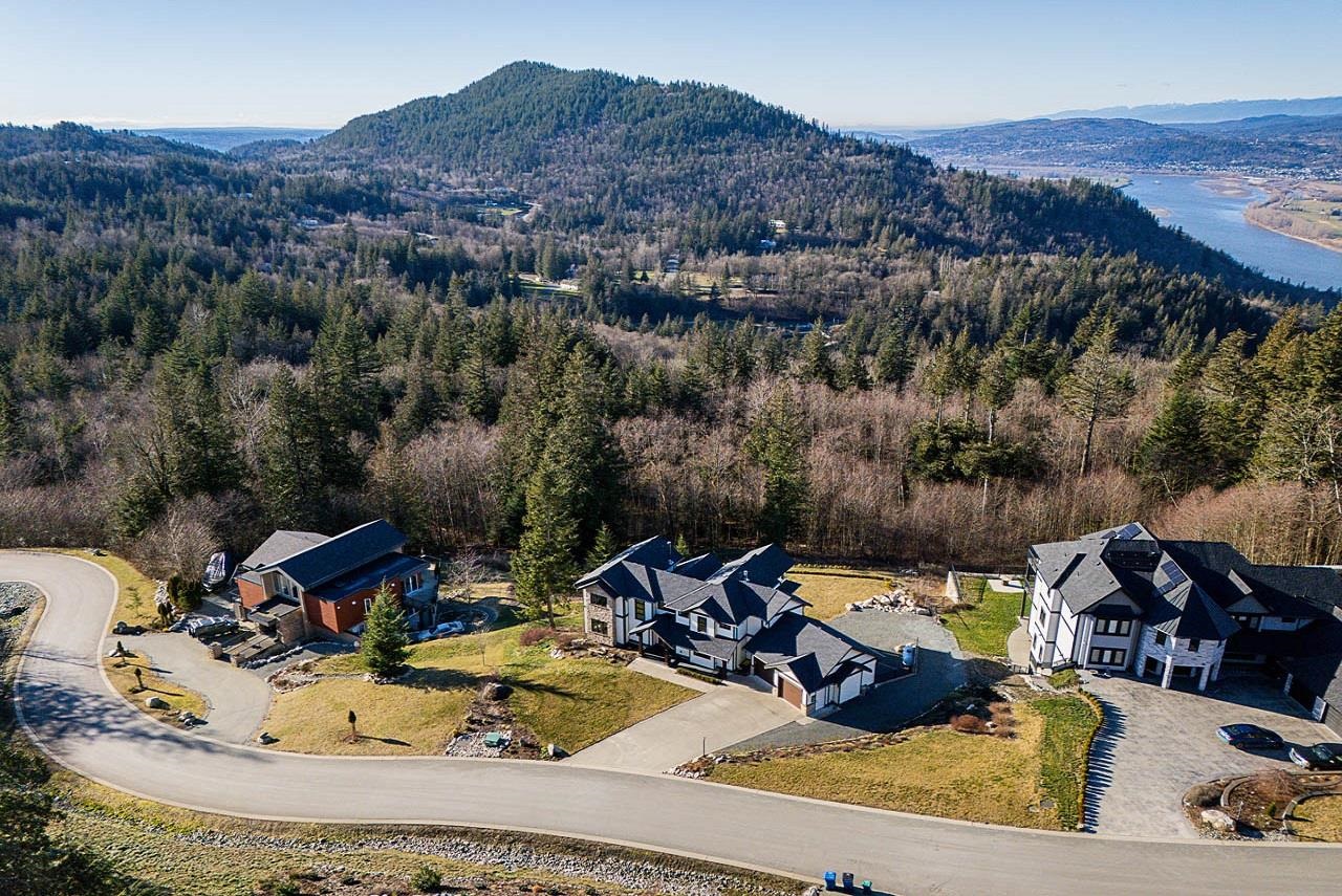 12 37885 BAKSTAD ROAD Unit: 12