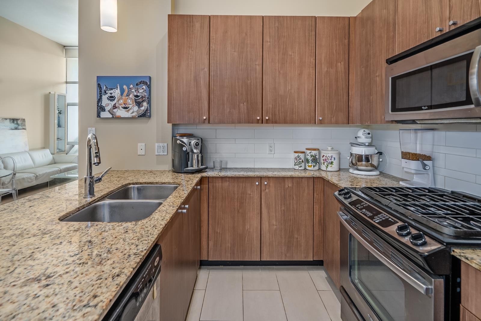 301 280 ROSS DRIVE Unit: 301