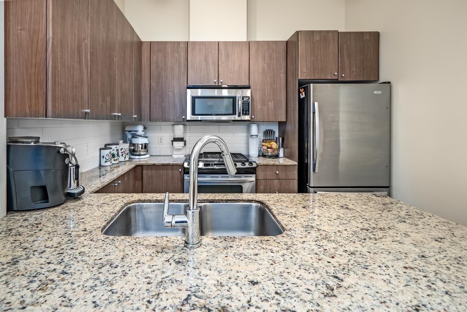 301 280 ROSS DRIVE Unit: 301