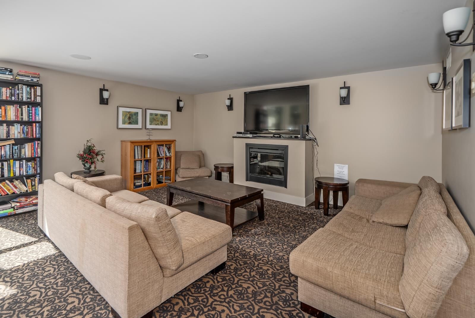 301 280 ROSS DRIVE Unit: 301