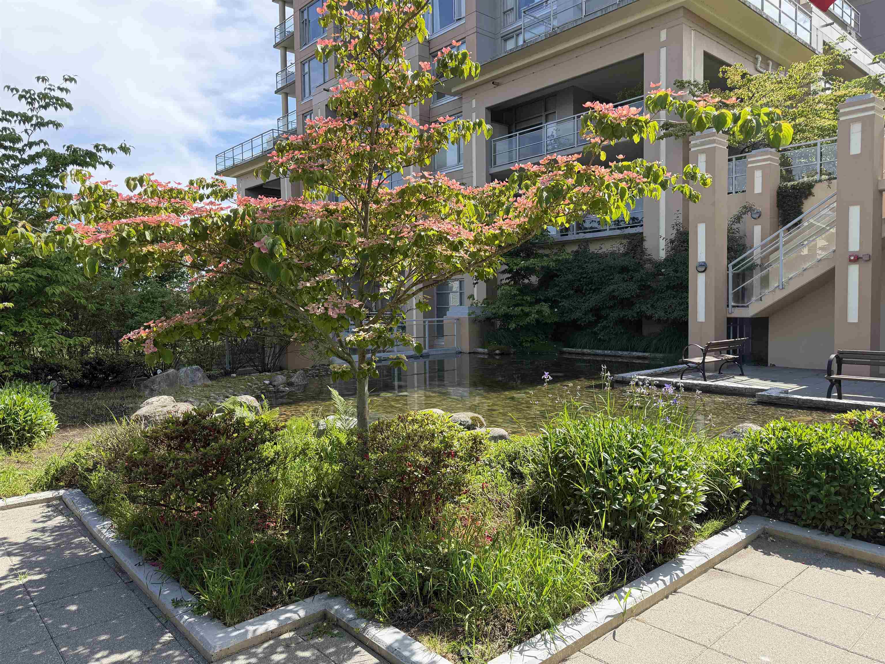 301 280 ROSS DRIVE Unit: 301