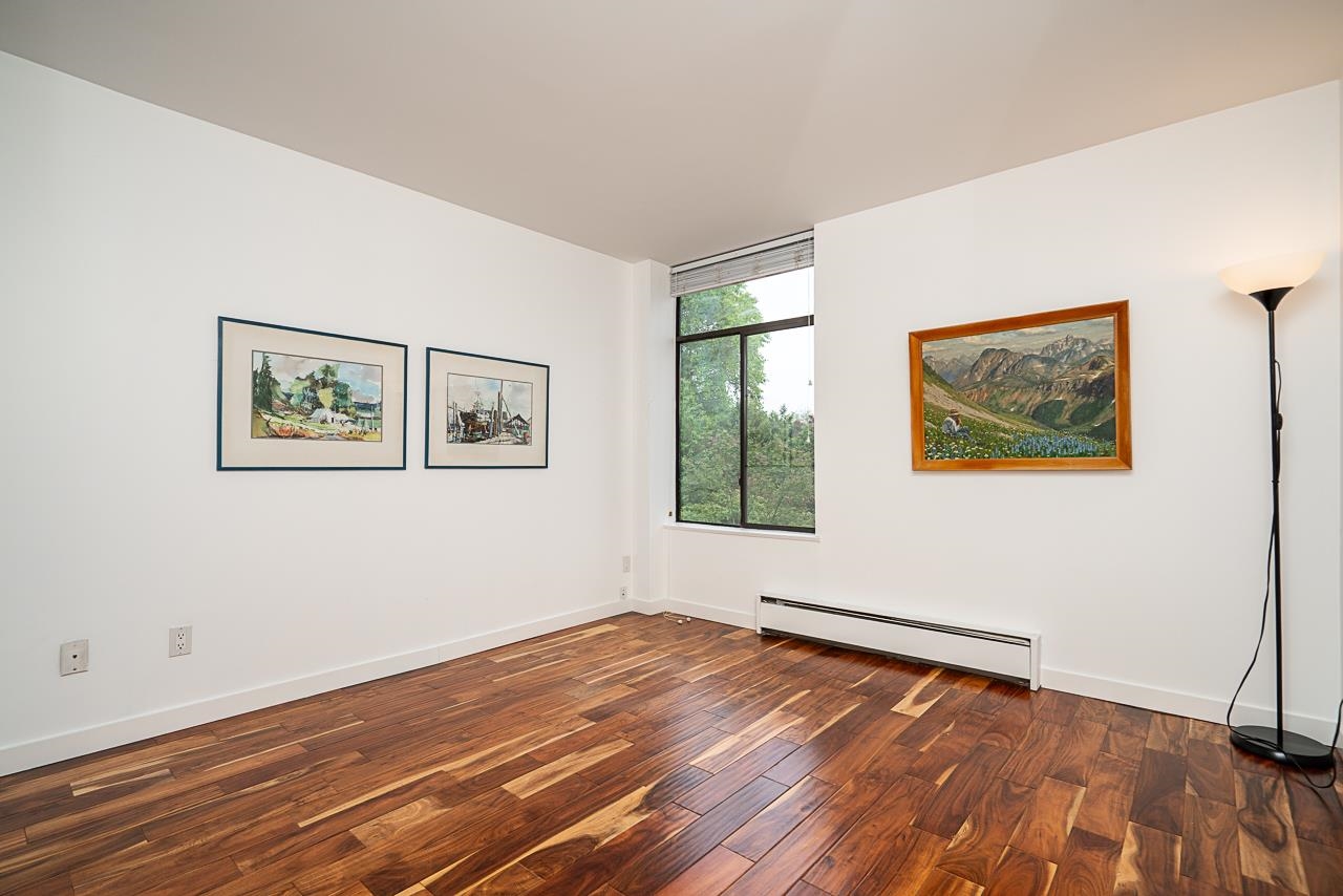 309 2101 MCMULLEN AVENUE Unit: 309