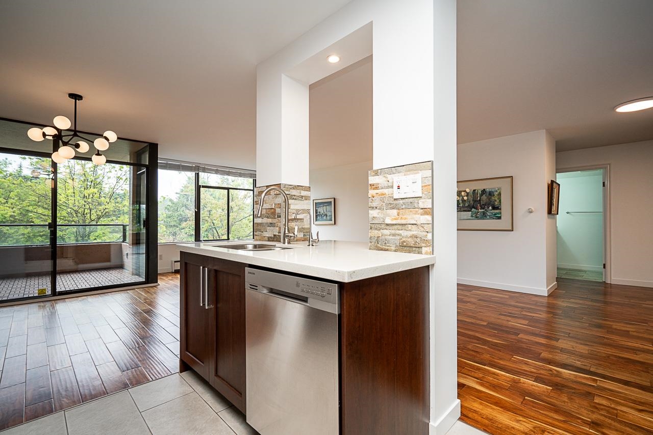 309 2101 MCMULLEN AVENUE Unit: 309