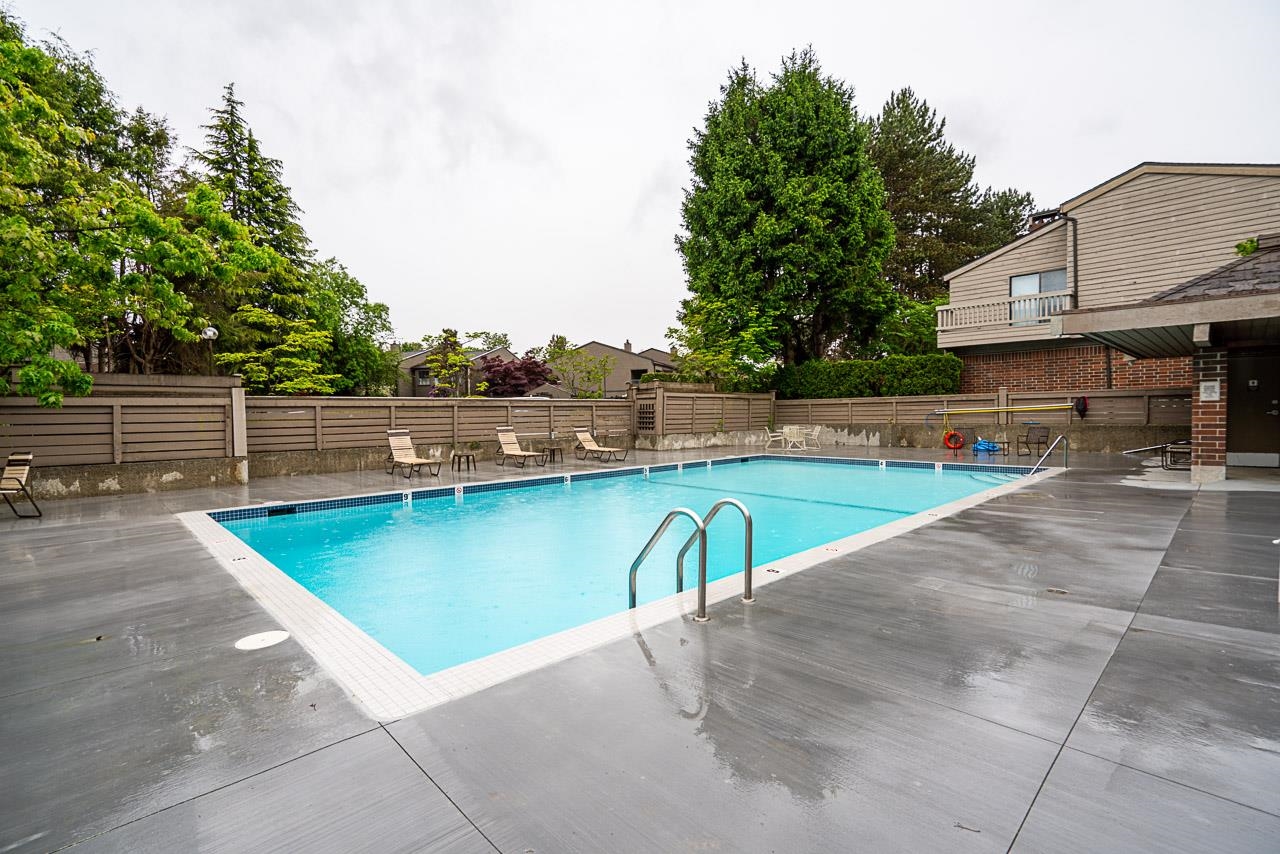 309 2101 MCMULLEN AVENUE Unit: 309