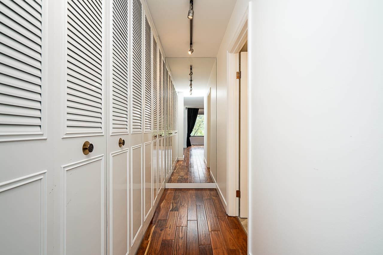 309 2101 MCMULLEN AVENUE Unit: 309