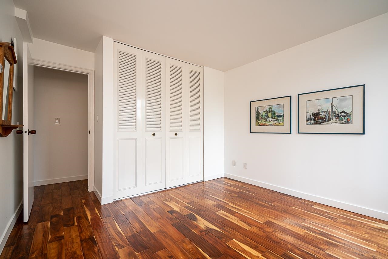309 2101 MCMULLEN AVENUE Unit: 309