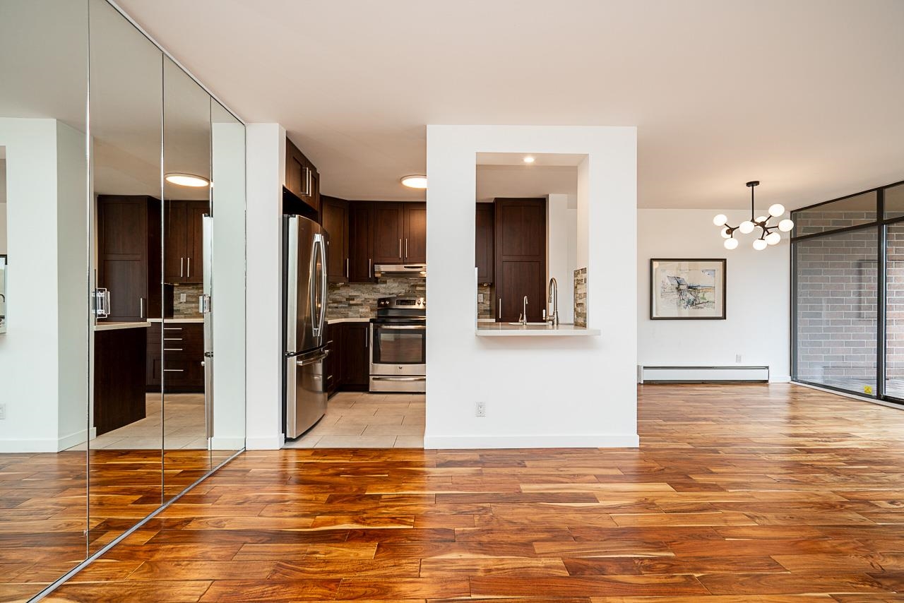 309 2101 MCMULLEN AVENUE Unit: 309