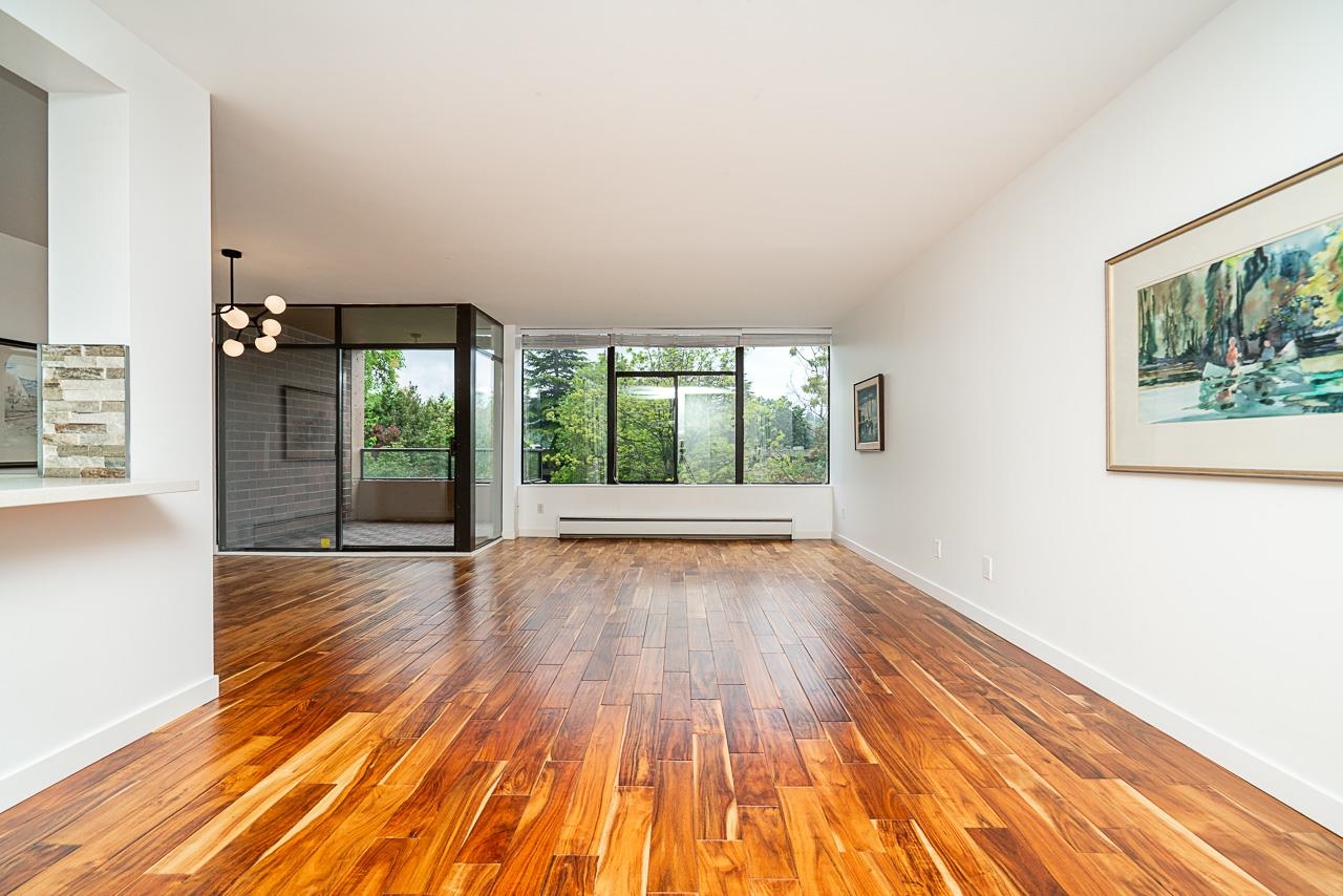 309 2101 MCMULLEN AVENUE Unit: 309