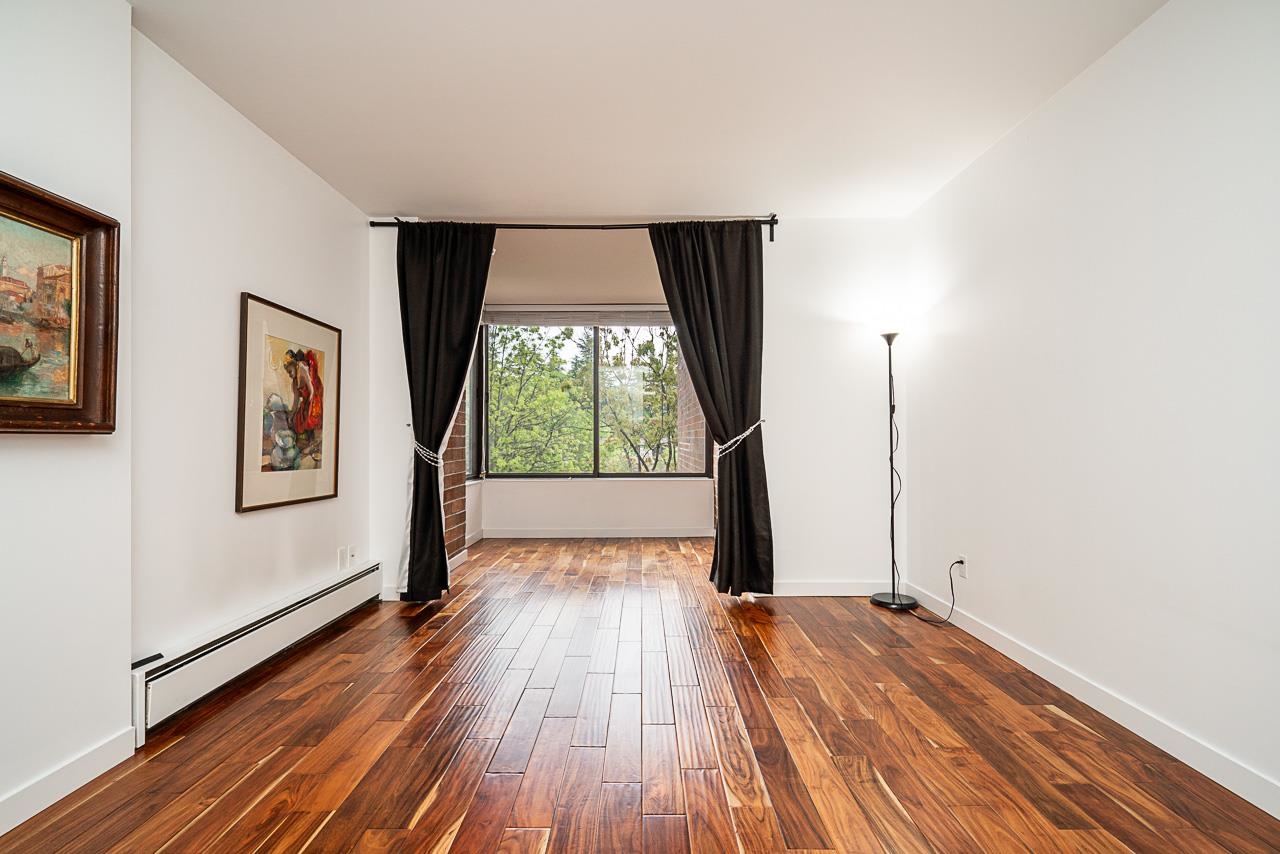 309 2101 MCMULLEN AVENUE Unit: 309