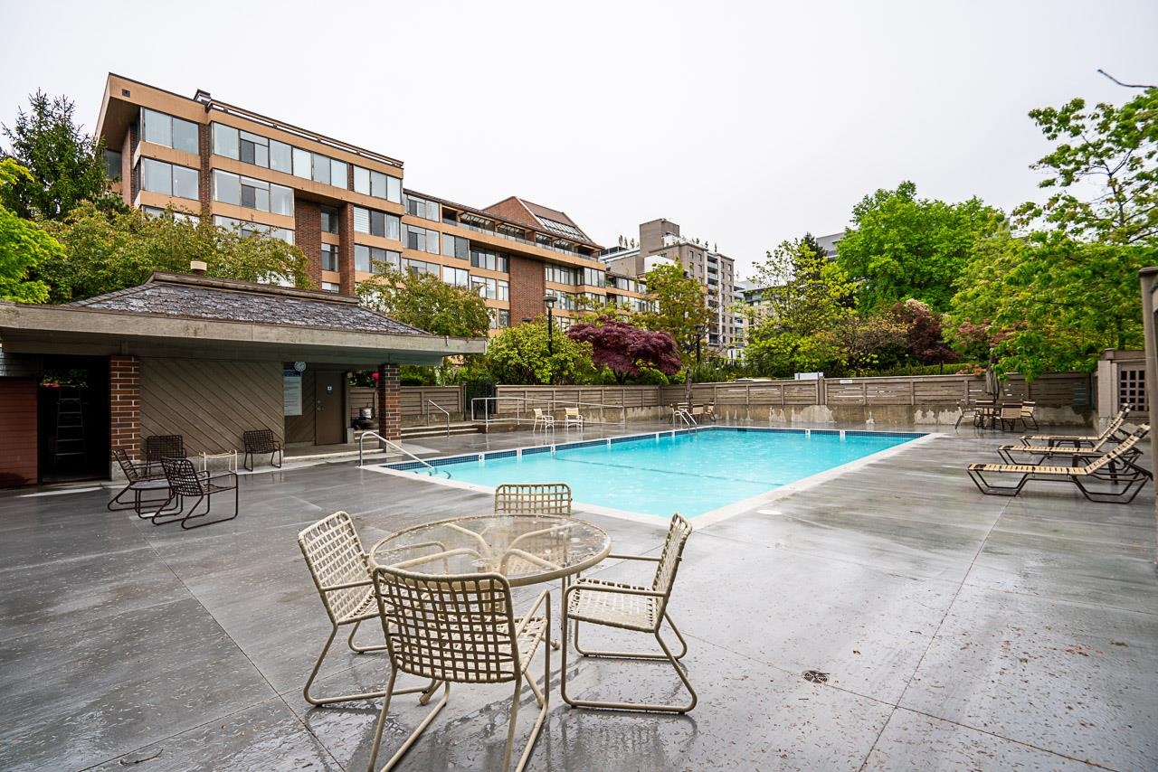 309 2101 MCMULLEN AVENUE Unit: 309