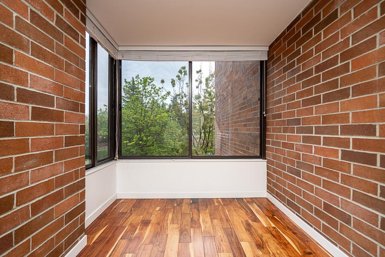 309 2101 MCMULLEN AVENUE Unit: 309