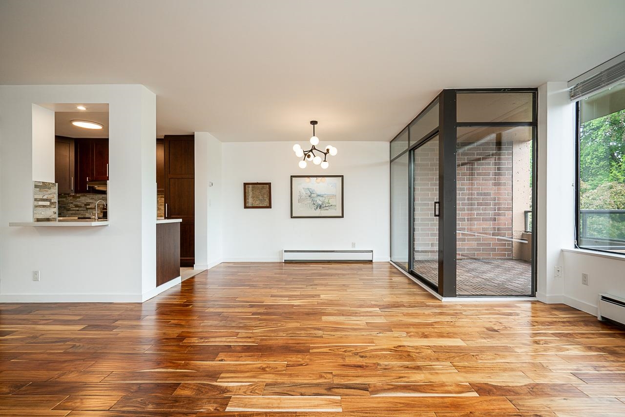 309 2101 MCMULLEN AVENUE Unit: 309