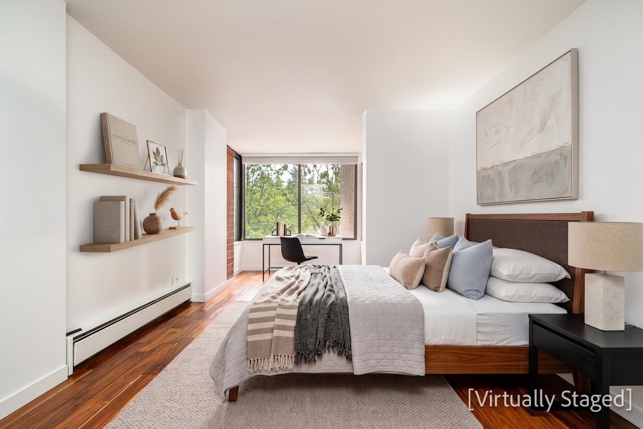 309 2101 MCMULLEN AVENUE Unit: 309