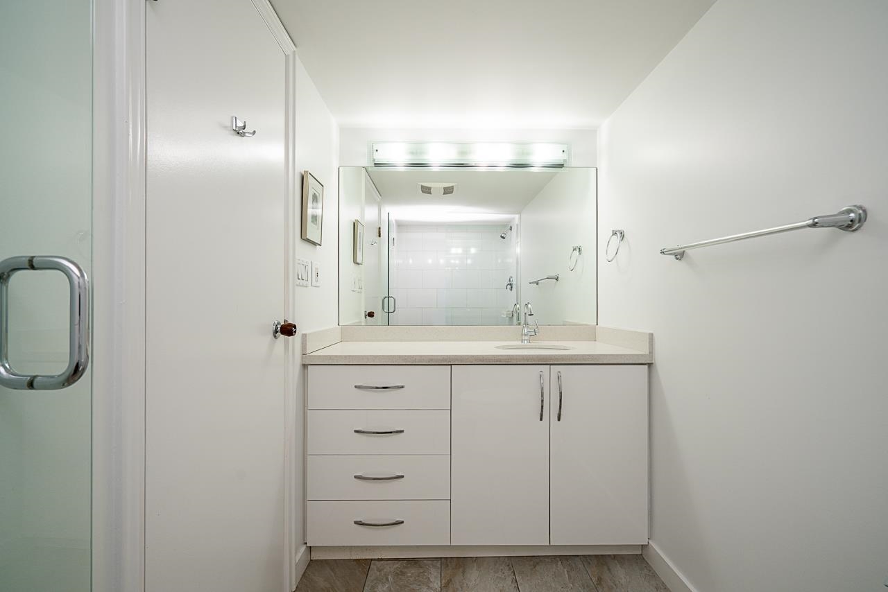 309 2101 MCMULLEN AVENUE Unit: 309